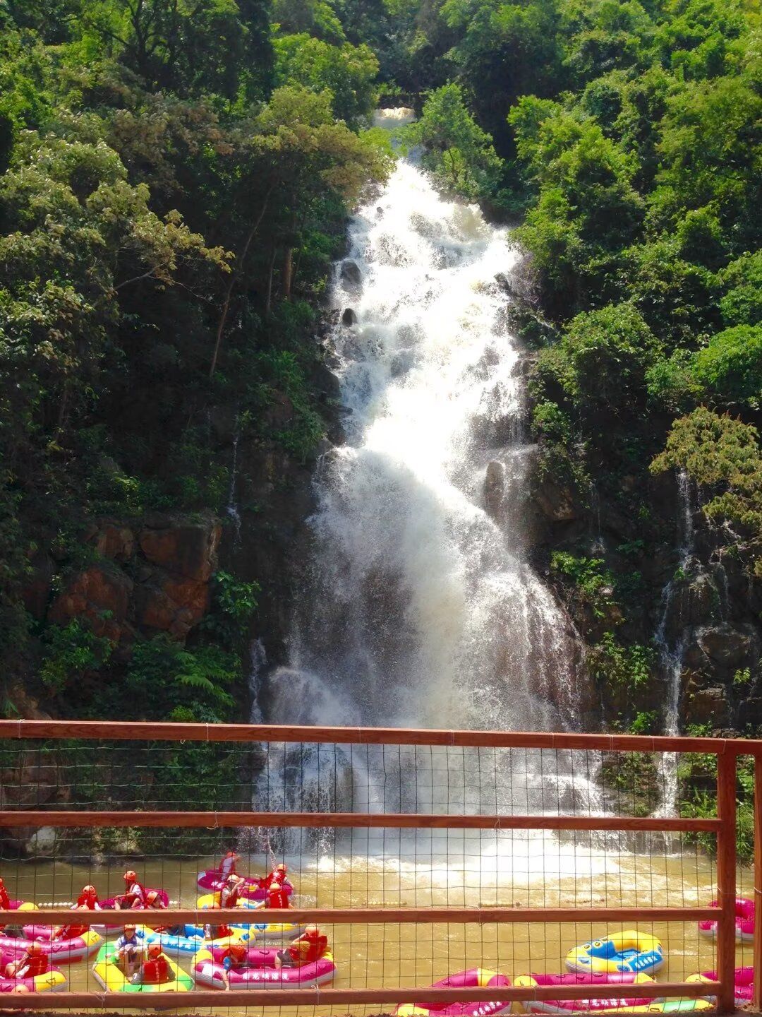 游龙峡漂流旅行图片 3