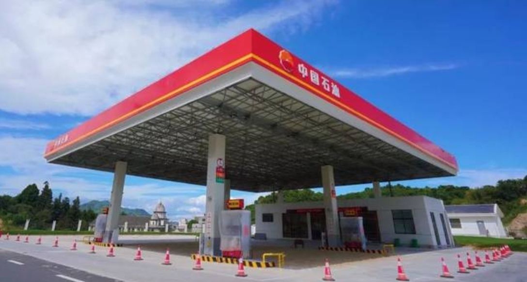 中国石化盐盆加油站