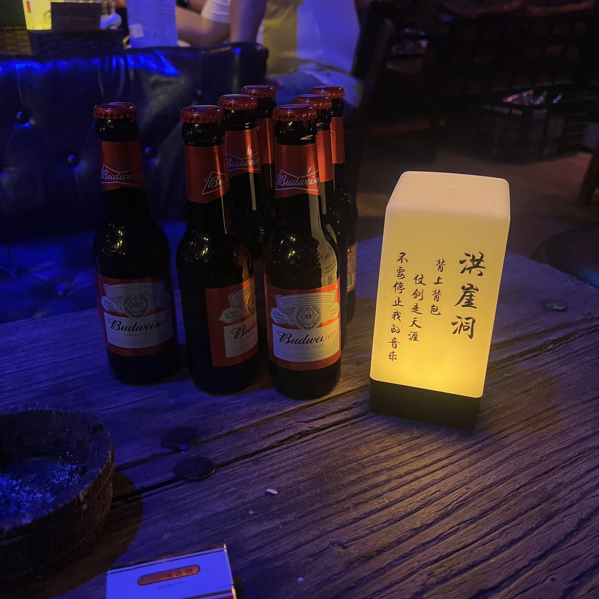 场地封面-小城故事·民谣音乐酒馆(洪崖洞1店)