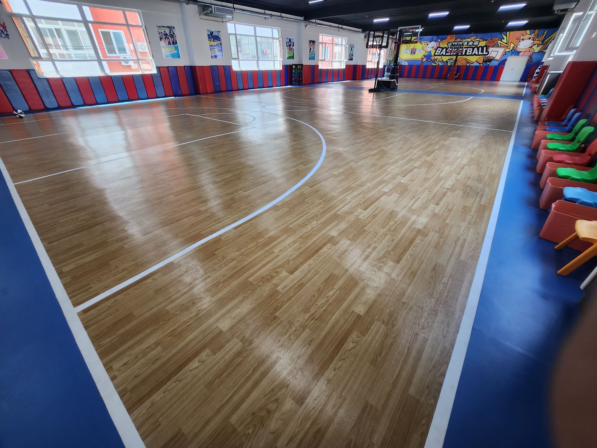 启蒙星少儿篮球俱乐部