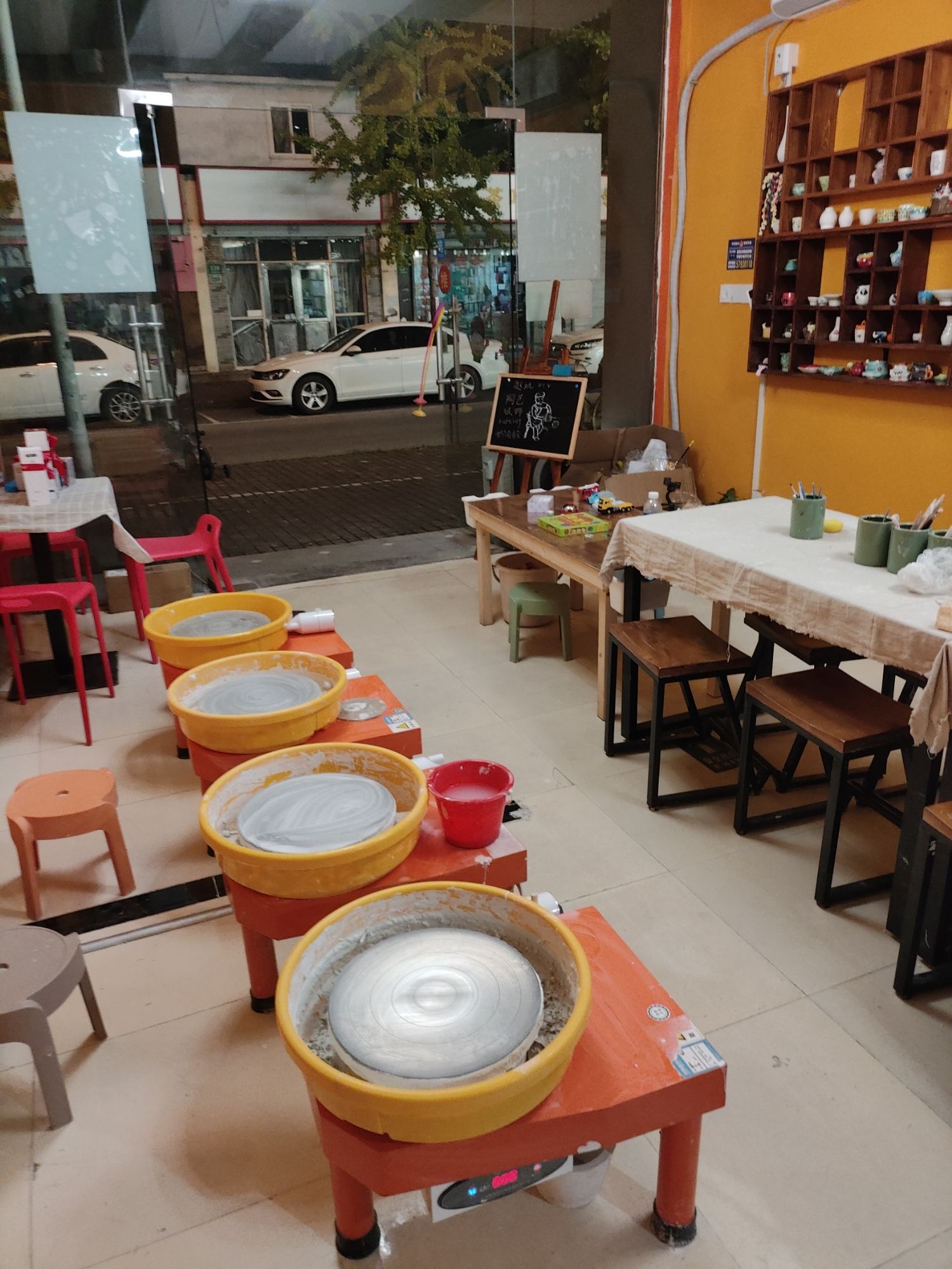 场地封面-趣玩DIY手作·陶艺·银饰·团建