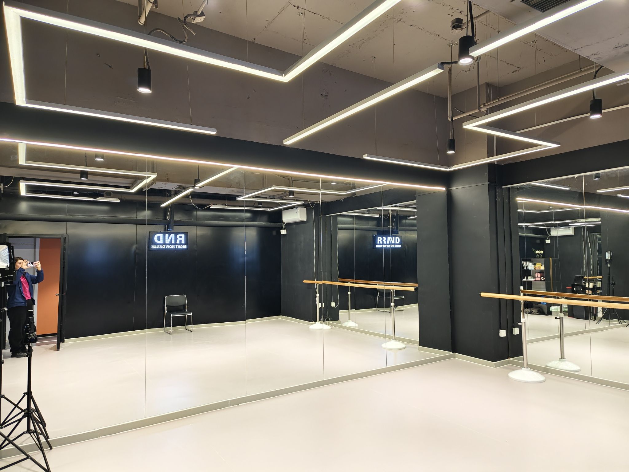 场地封面-RND舞蹈工作室