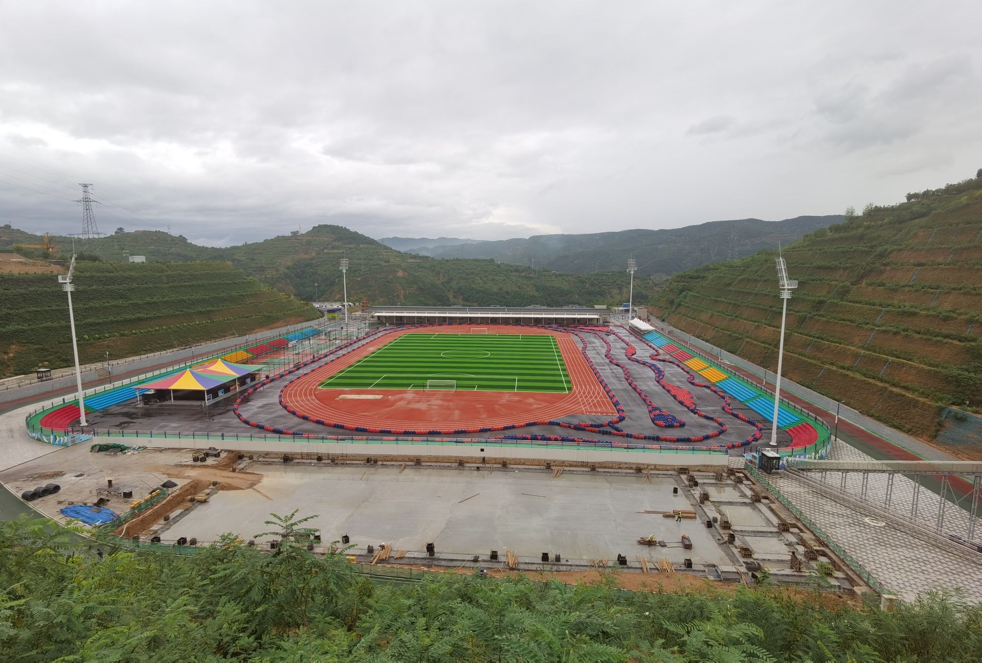 阳坡塔情侣公园旅行图片 3