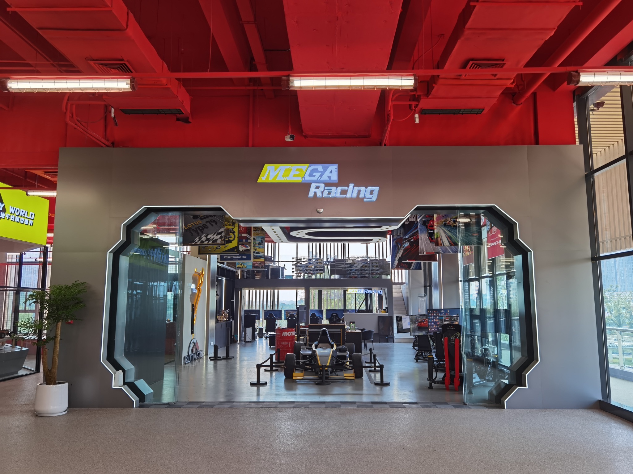 场地封面-MEGA Racing模拟赛车