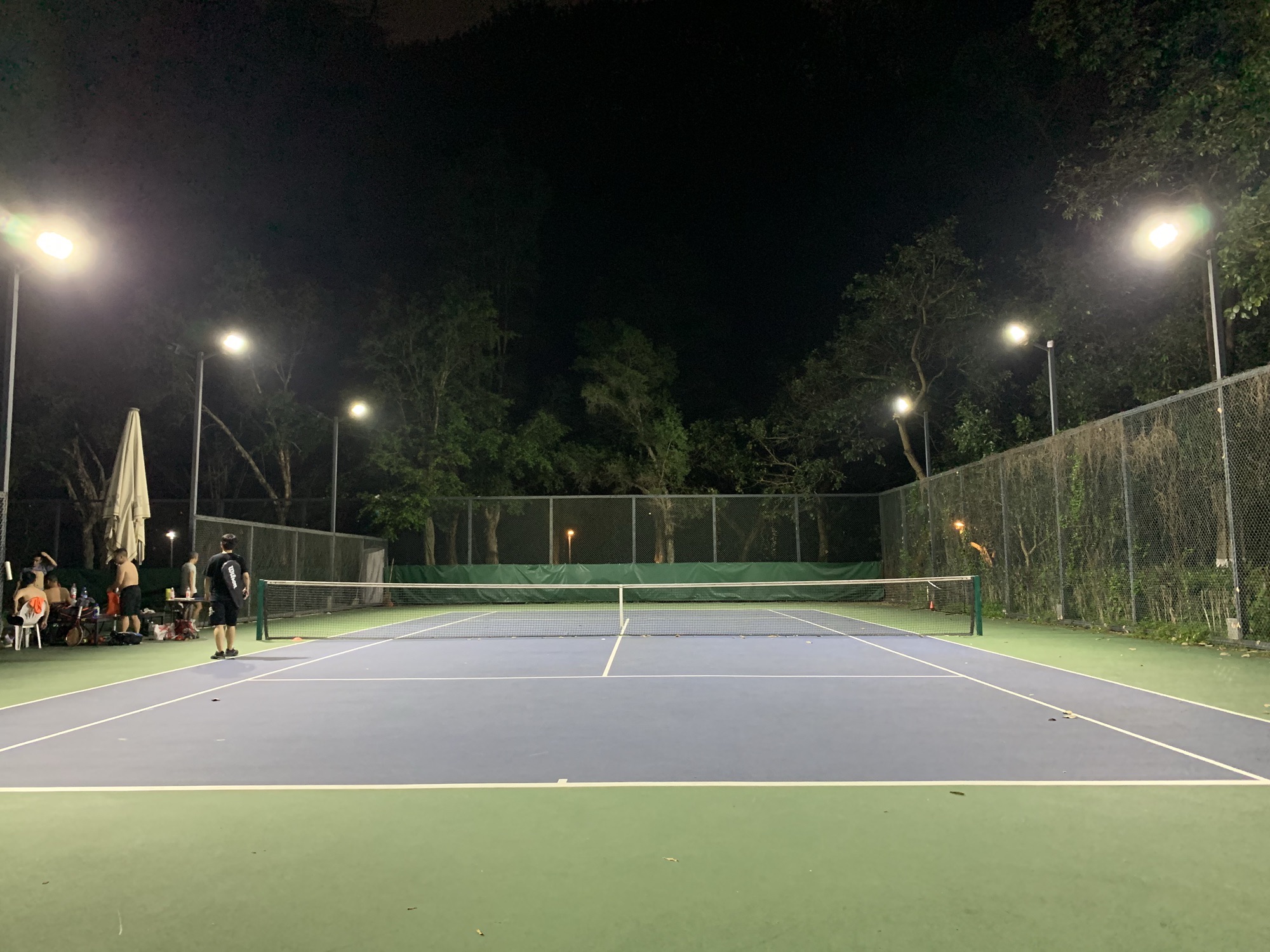 场地封面-南湖半岛花园网球场