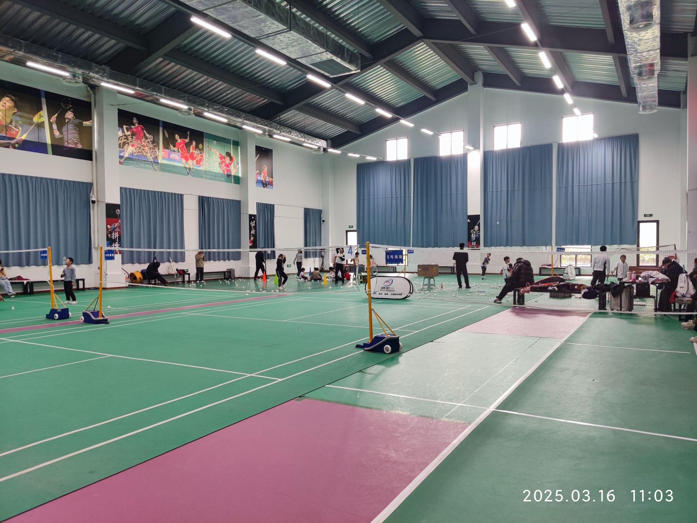 场地封面-芦潮港公园-羽毛球馆