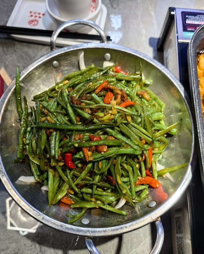 面疙瘩餐饮辣椒炒肉