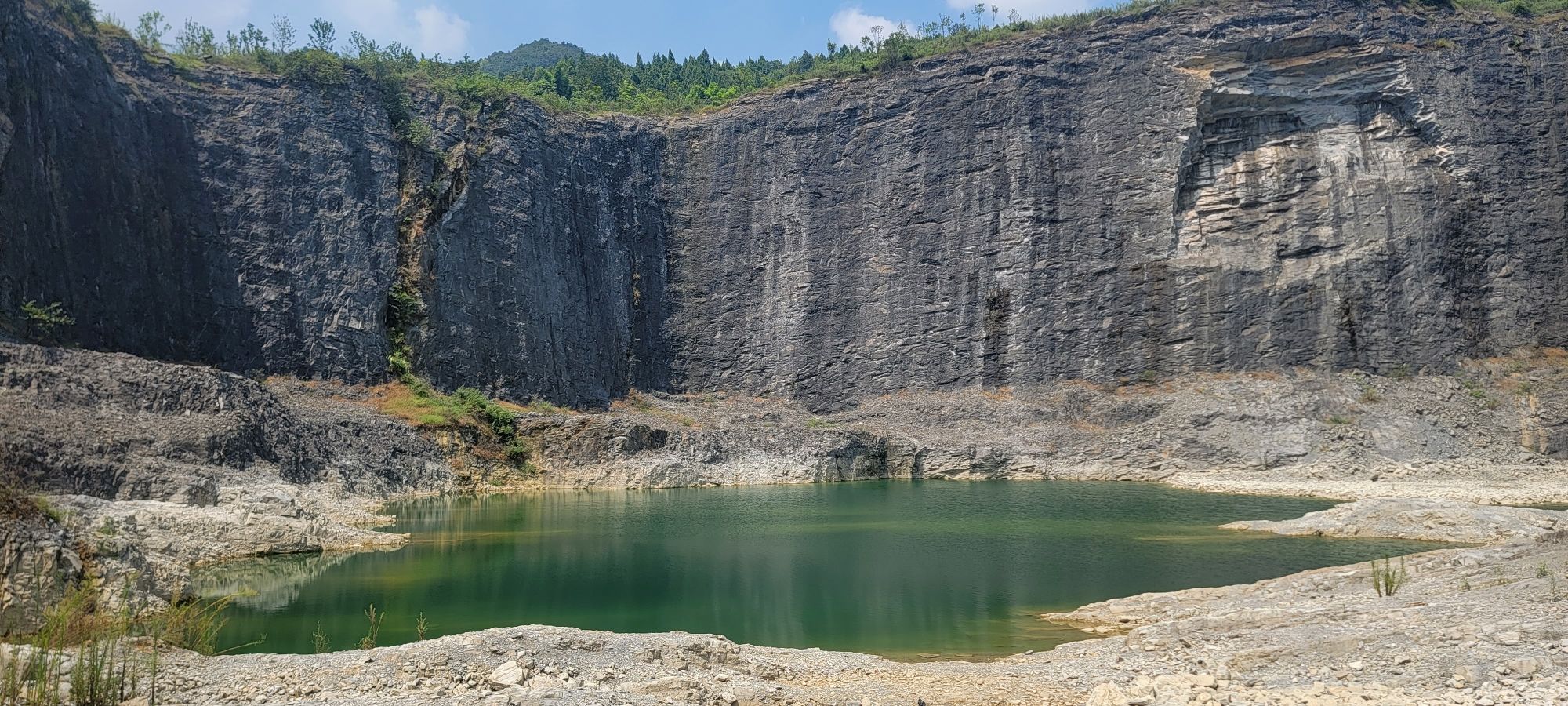 十三号矿坑锶源池旅行图片 1