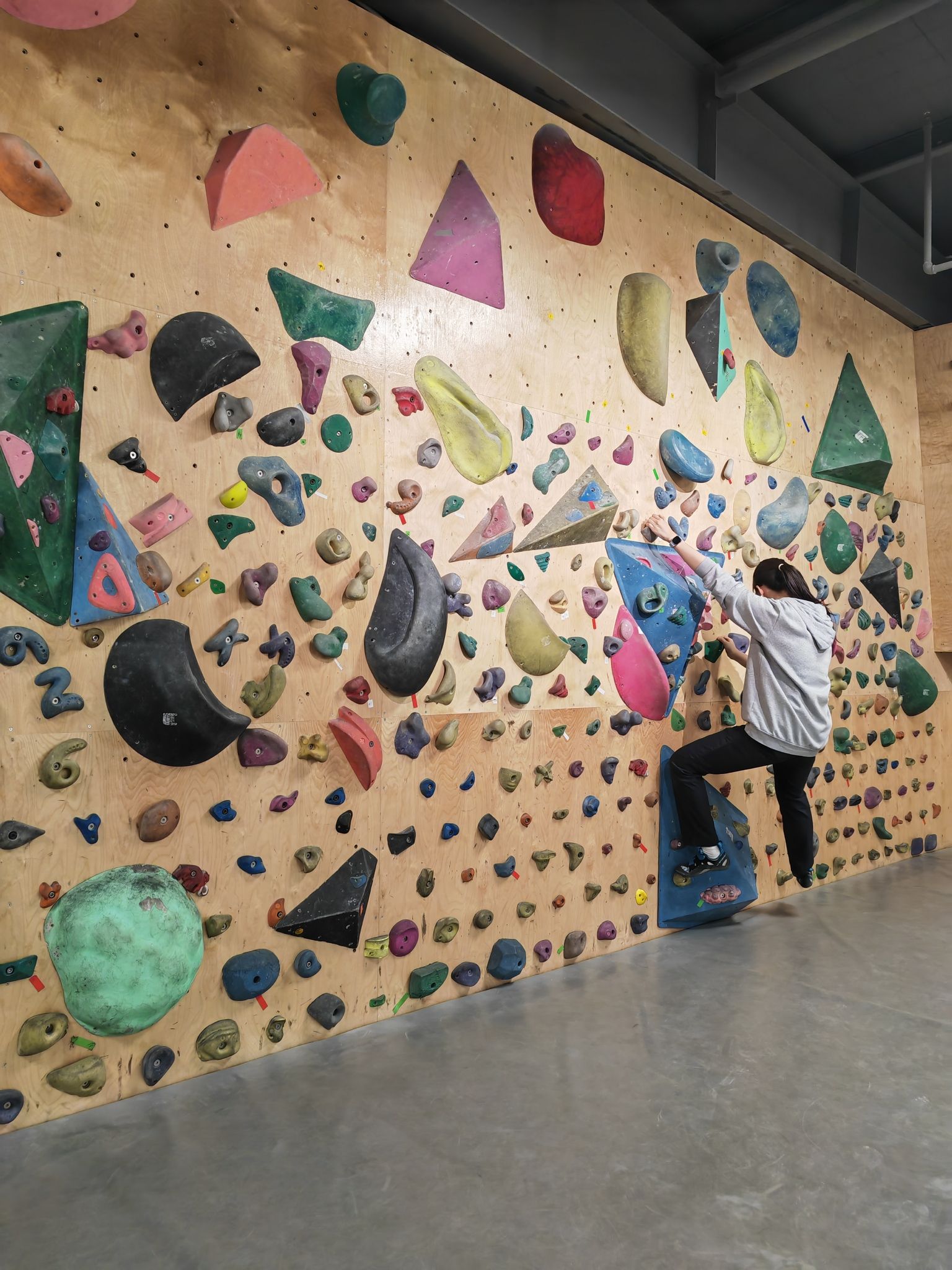 场地封面-顽攀攀岩馆(滨江店)