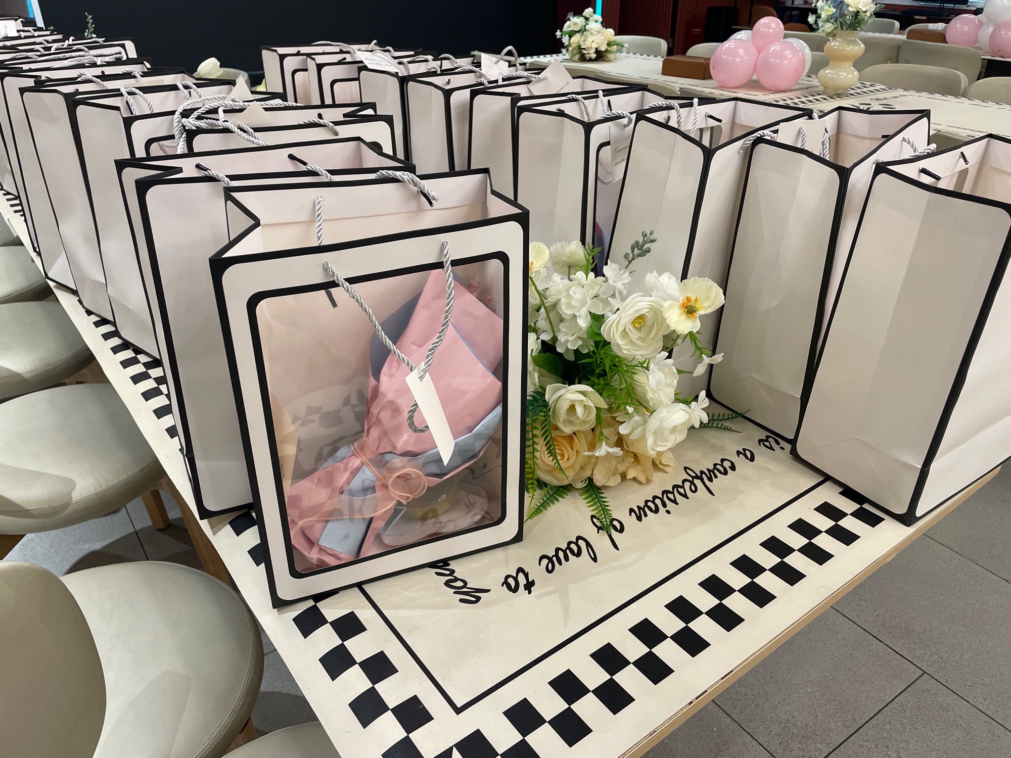 满纷轰趴·深大新店·趣味团建·百人拓展