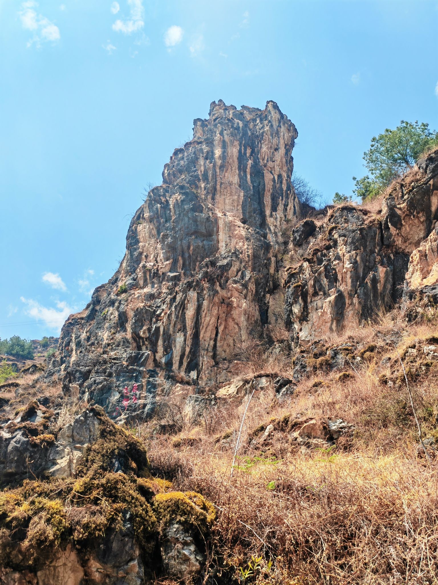 越西县南箐镇河坎村红军洞景区旅行图片 2