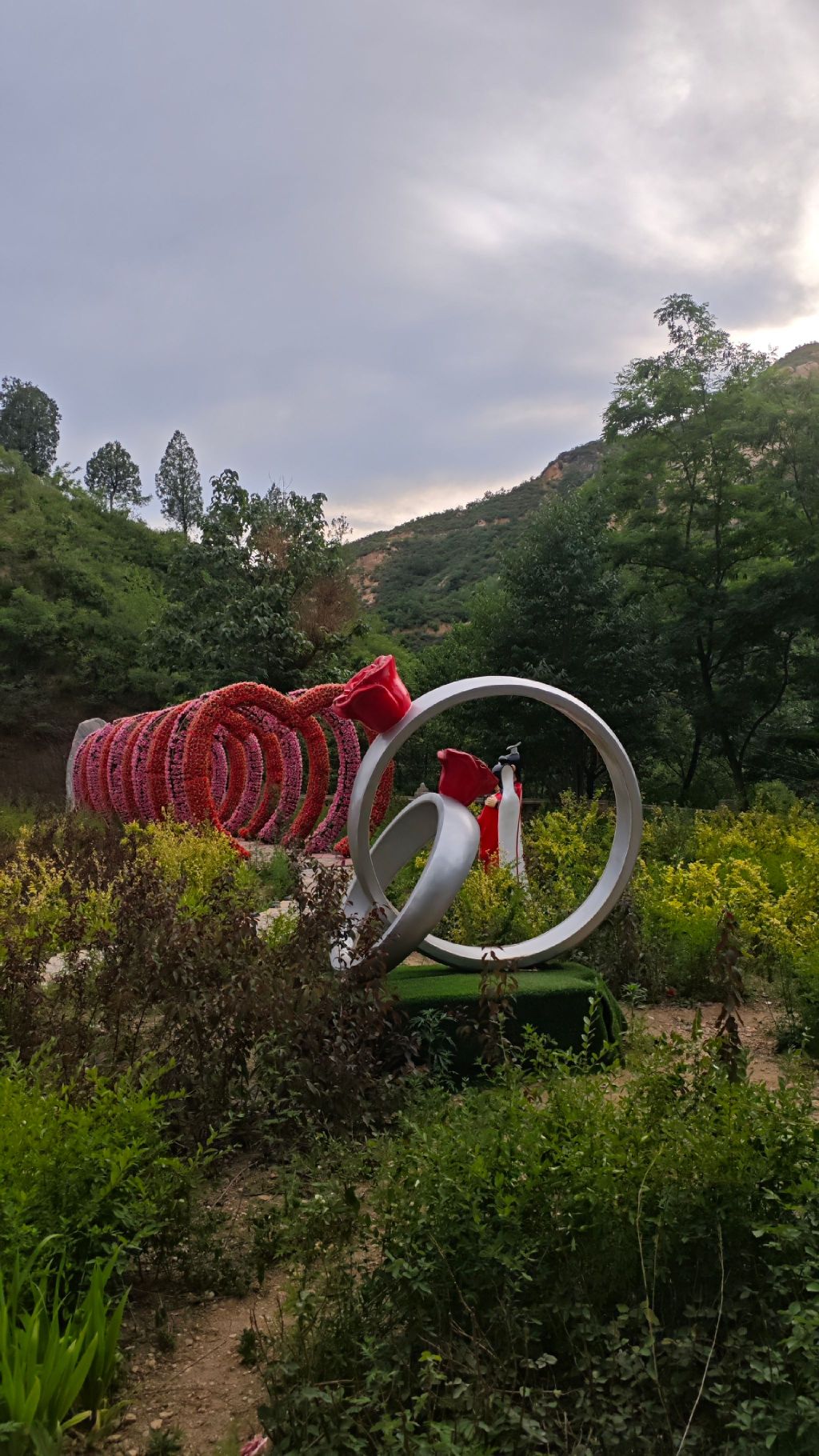 爱情主题公园-情定关山旅行图片 2