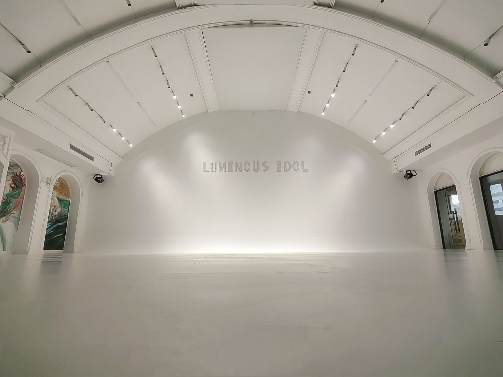 场地封面-LUMINOUS IDOL夜光打歌中心舞蹈摄影