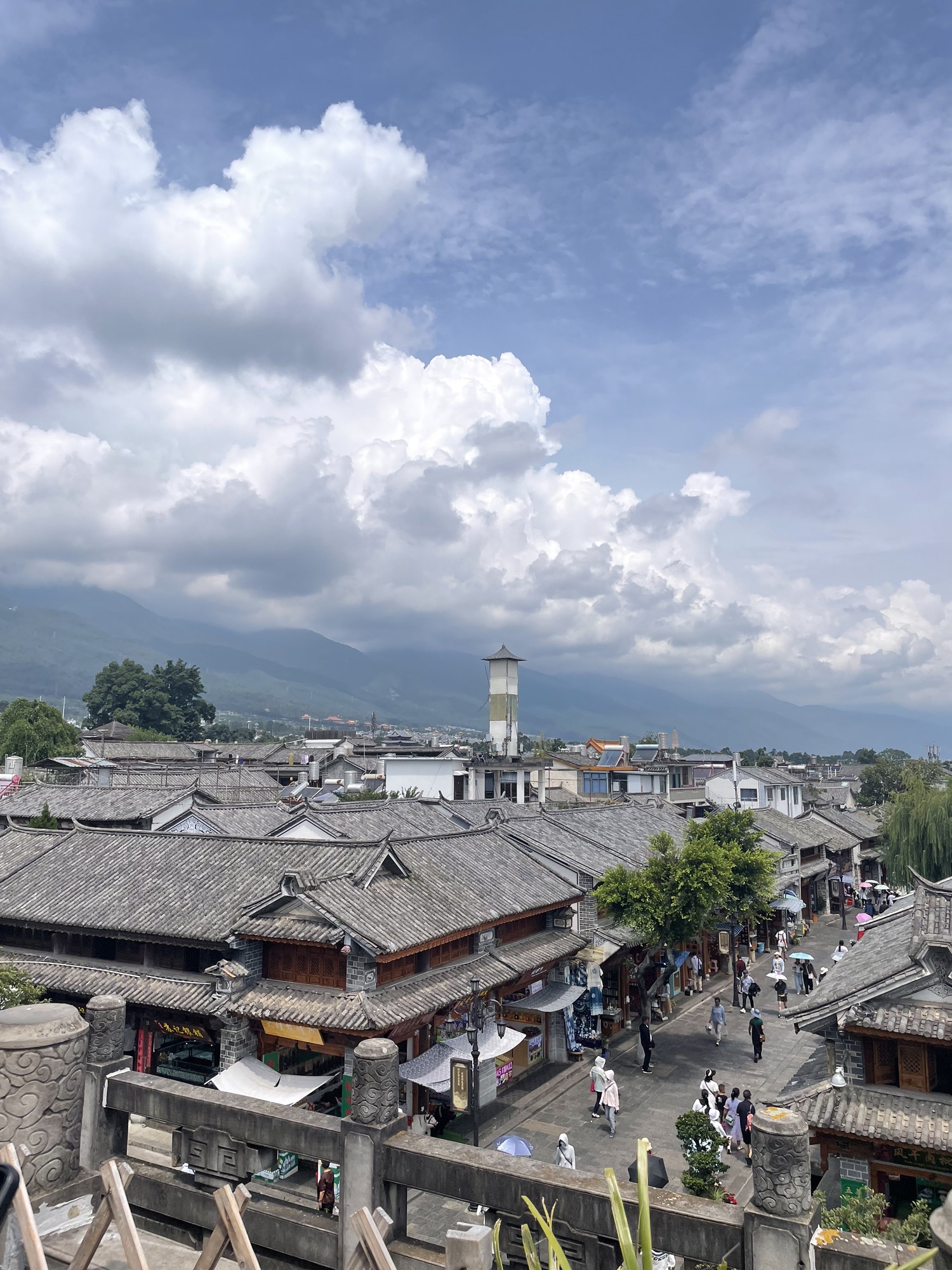 梦回大理南城门