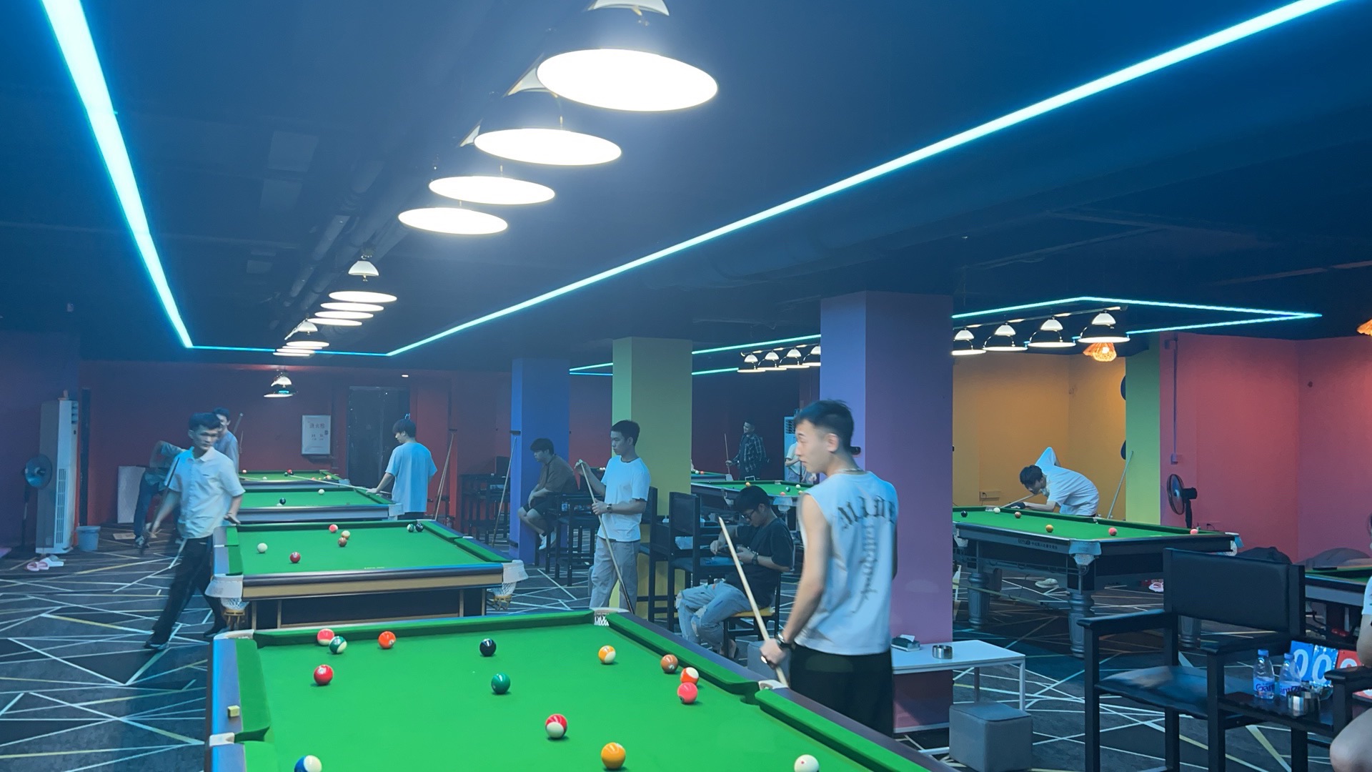 场地封面-彩咖台球俱乐部