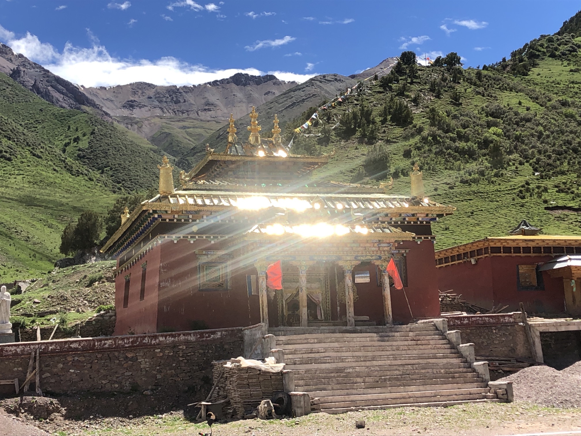 吉曲乡阿格叶旺寺