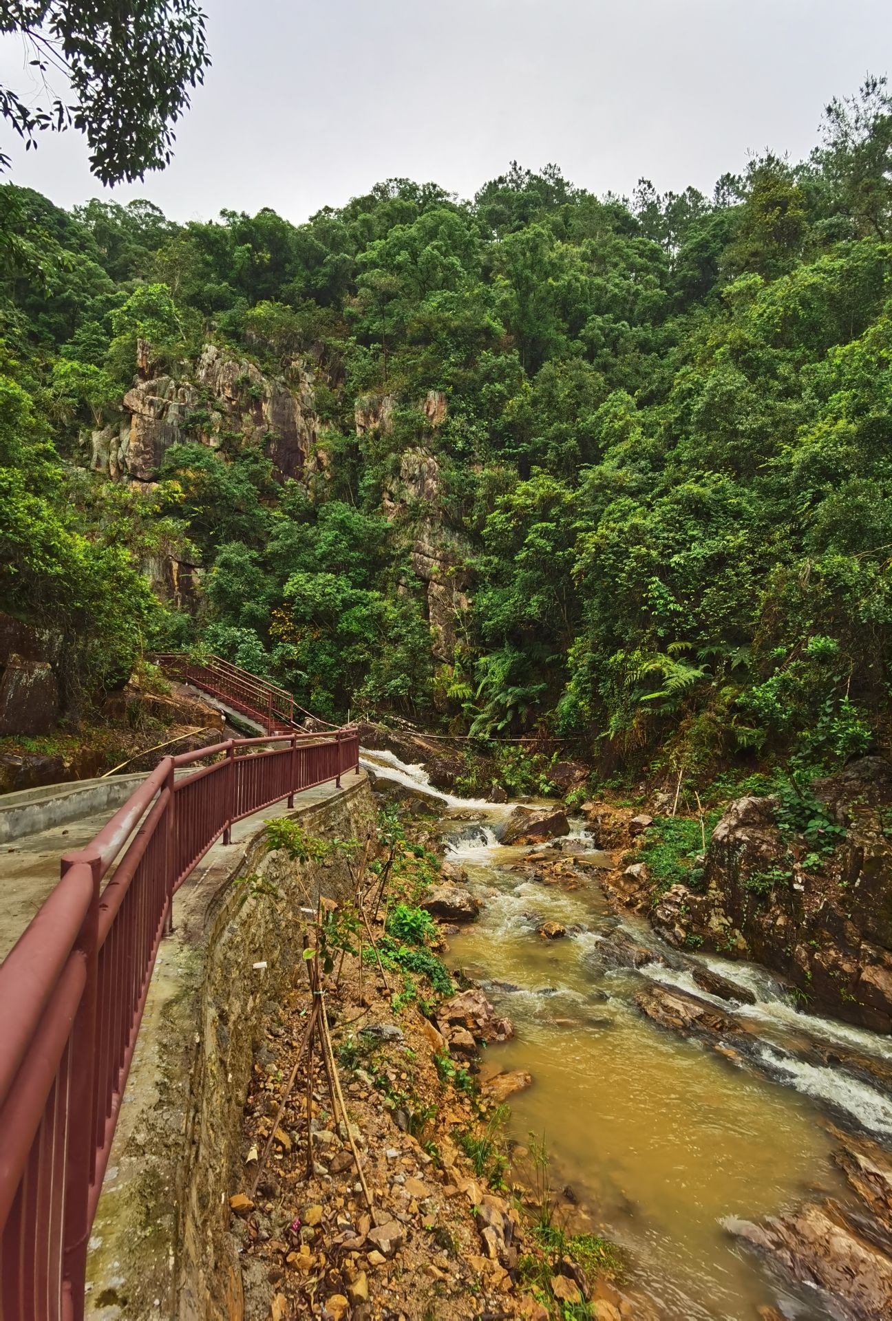 九龙潭瀑布旅行图片 2