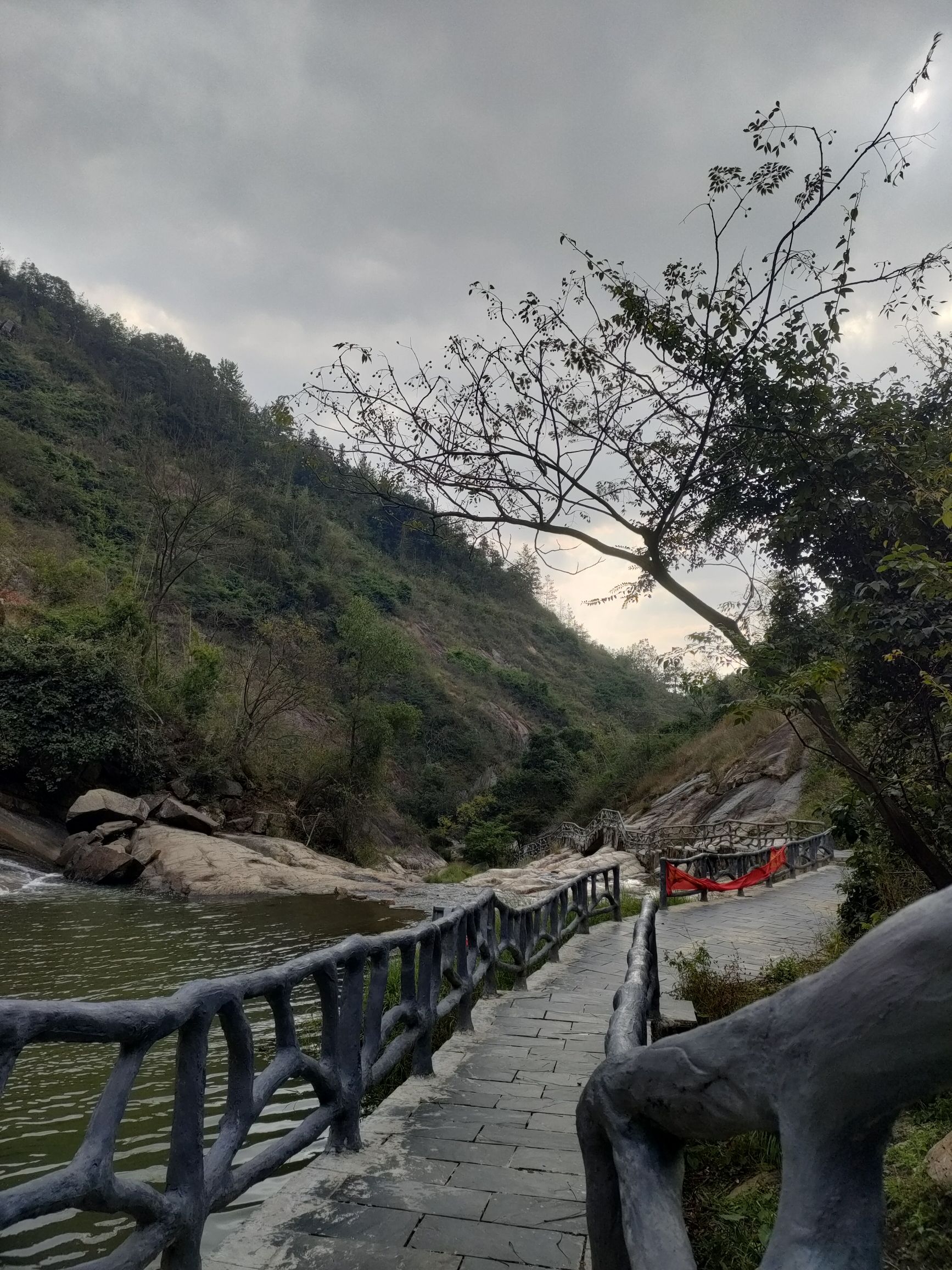 滴水寨瀑布旅行图片 1