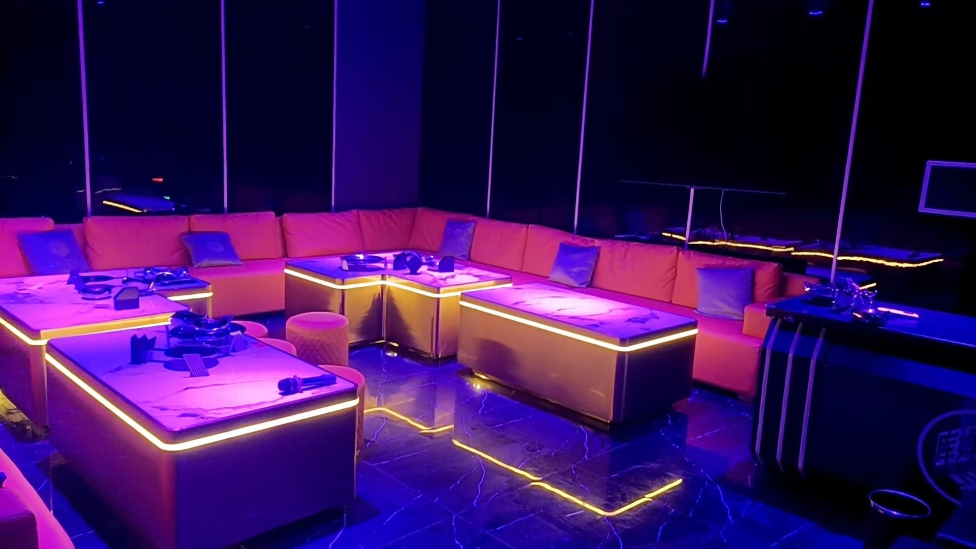 场地封面-库姆巴特LIVE SHOW