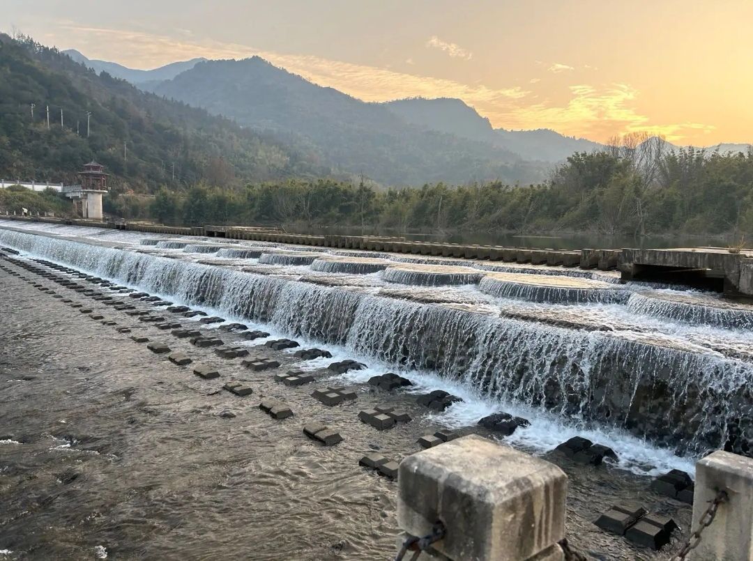 滩脚堰坝观景台旅行图片 3