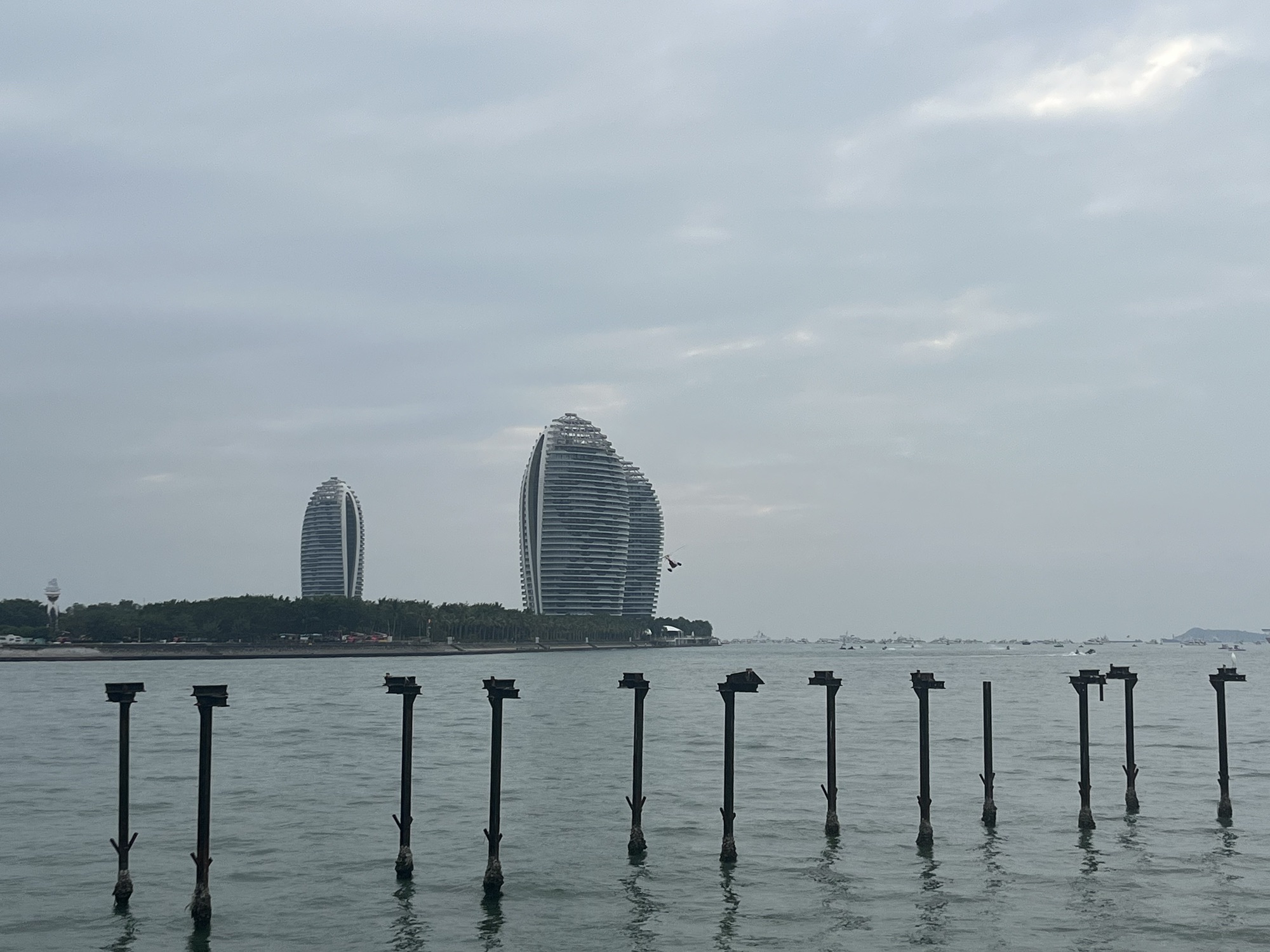 凤凰岛桥头公园旅行图片 1