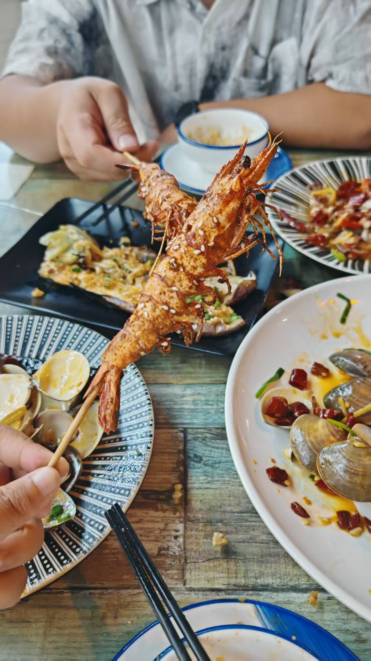 三亚缘缘海鲜烧烤大排档(三亚湾店)