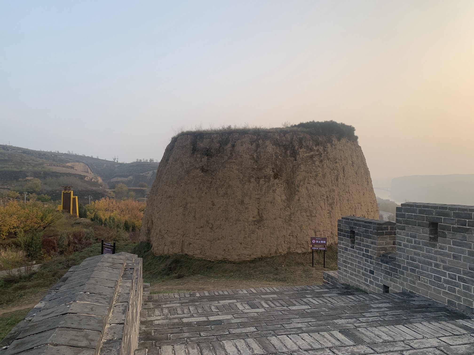 黄河边观景台旅行图片 3