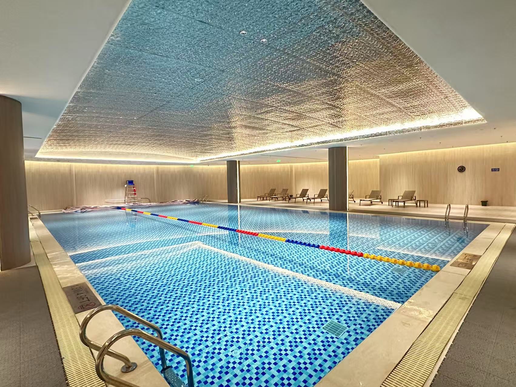 场地封面-龙禧国际游泳健身中心(负一楼)