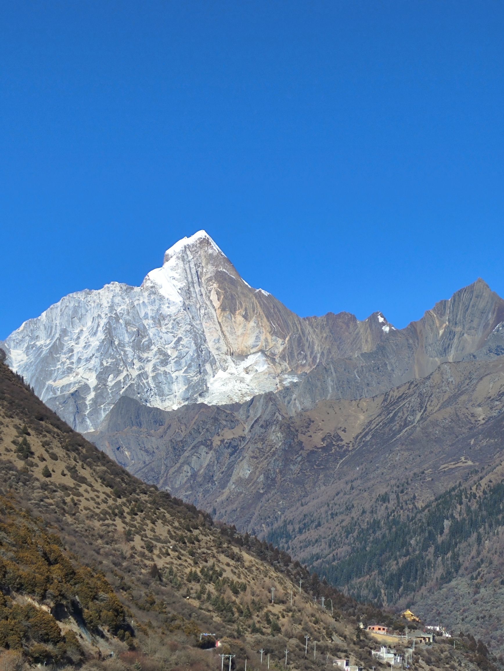四姑娘山镇日照金山最佳观赏点旅行图片 3