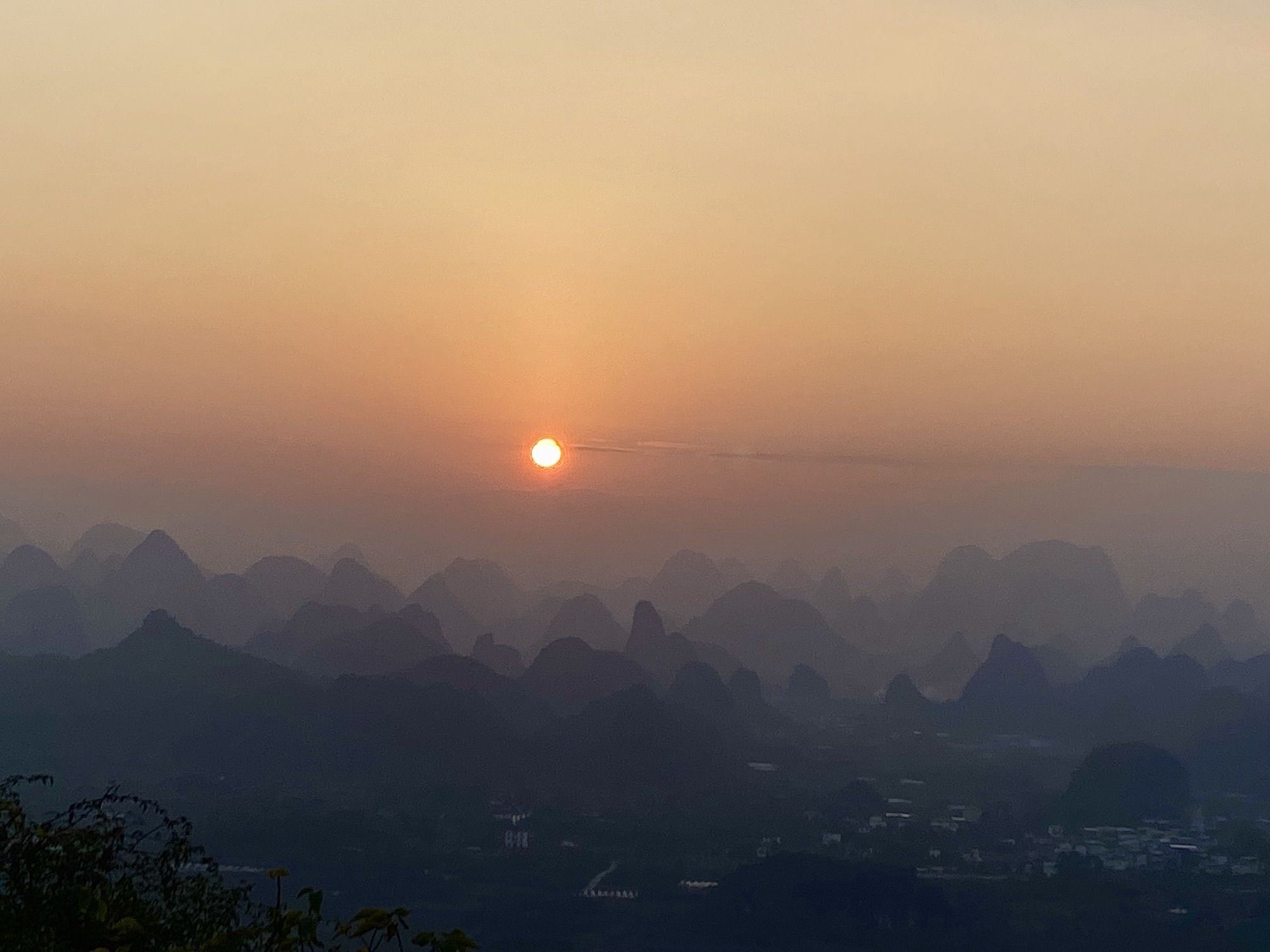 千里江山图大型水墨画打卡地旅行图片 1