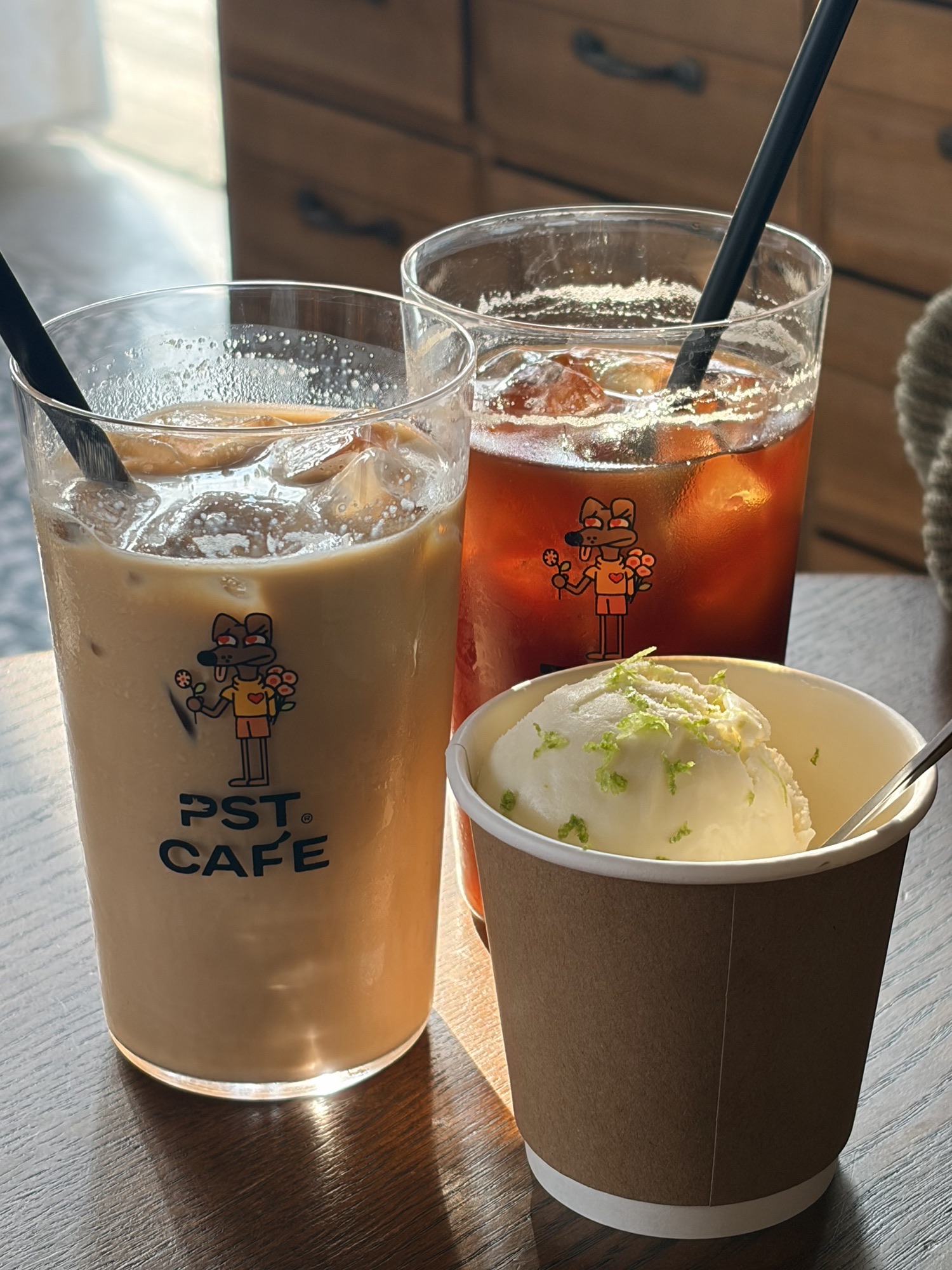 PST CAFE黑犬咖啡(仁恒双湖湾店) · Suzhou