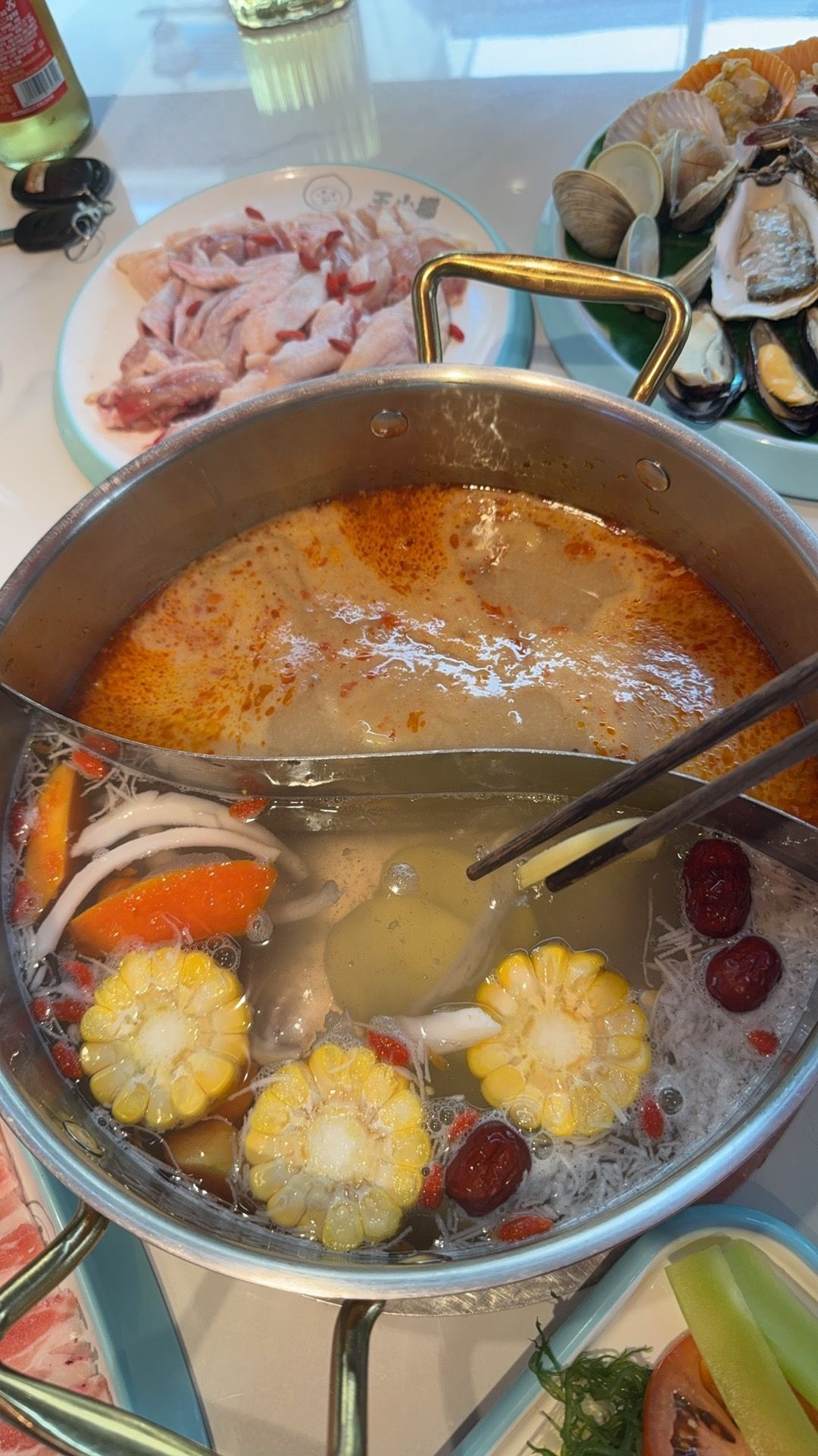王小椰糟粕醋海鲜椰子鸡火锅(天涯小镇黑龙街店)