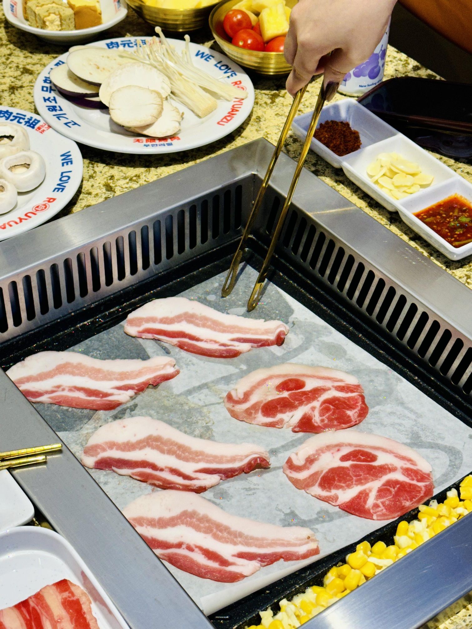 肉元祖·韩式无限烤肉(世纪汇店)