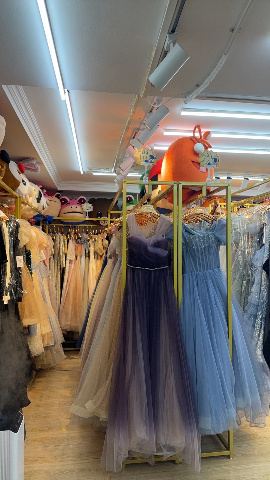 小鹿鹿摄影演出服礼服出租店