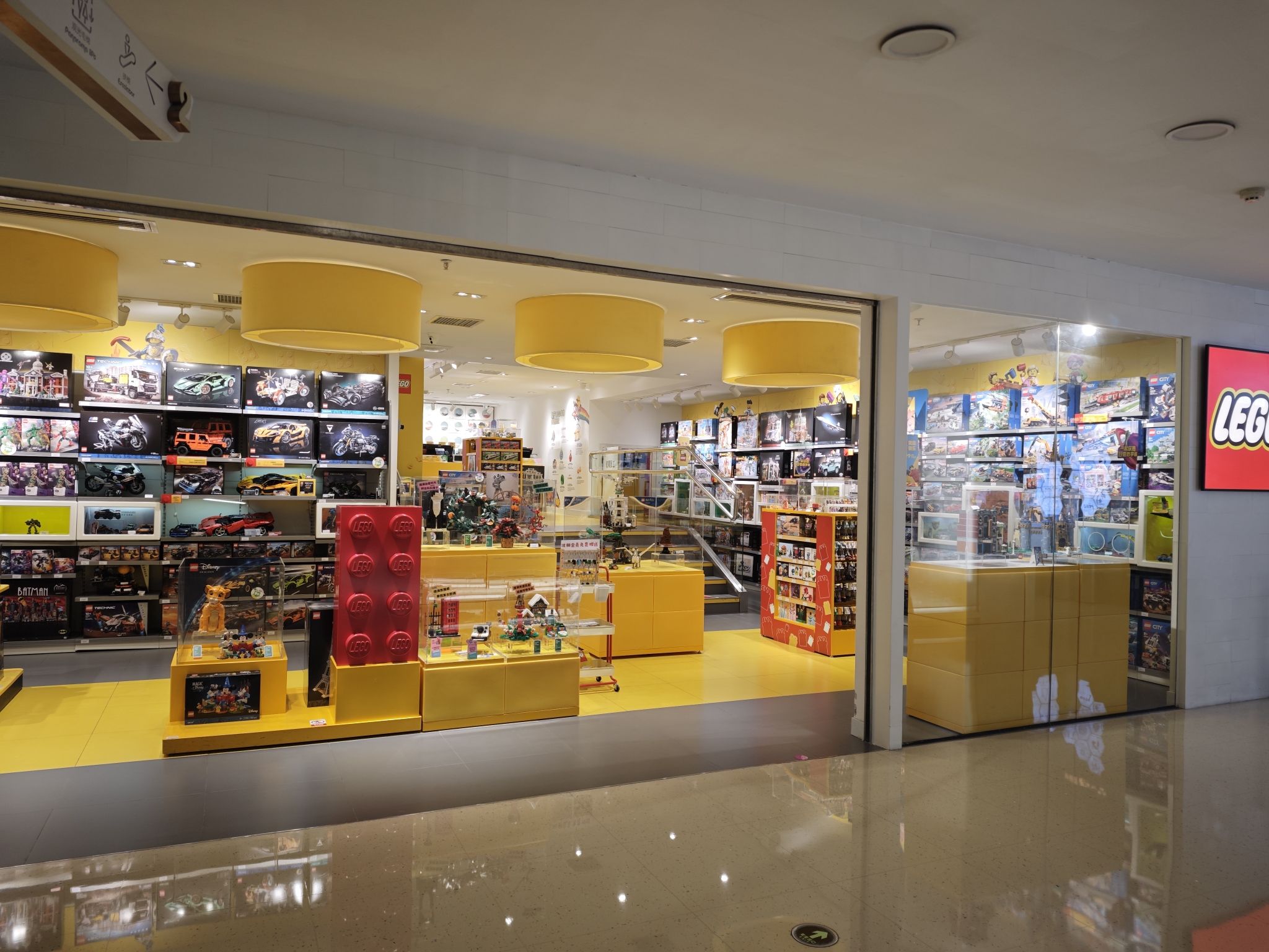 乐高授权专卖店(国贸广场南国花锦购物中心店)