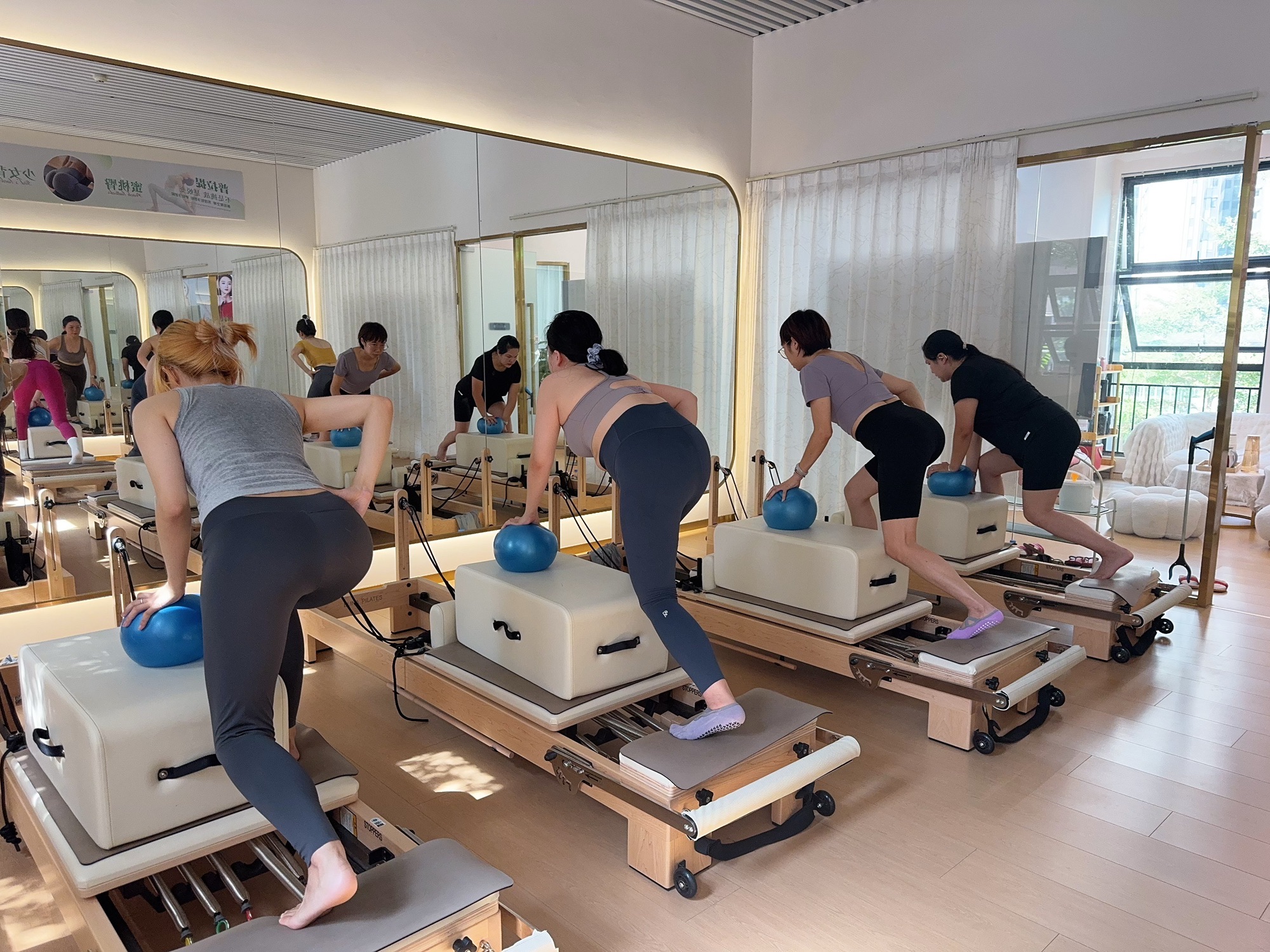 场地封面-一恋普拉提运动美学空间