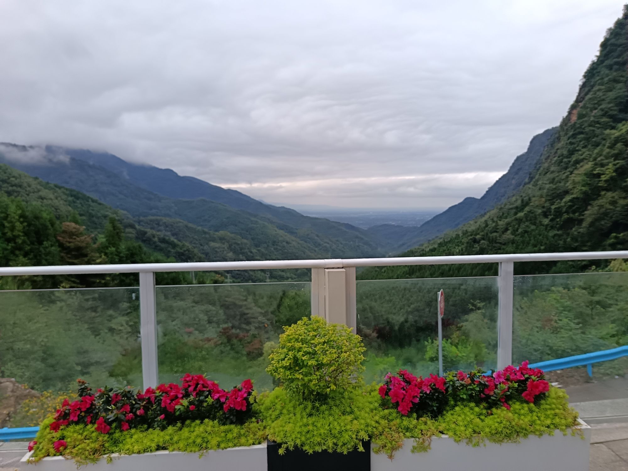 湔氐镇龙门之巅1号公路起点旅行图片 3