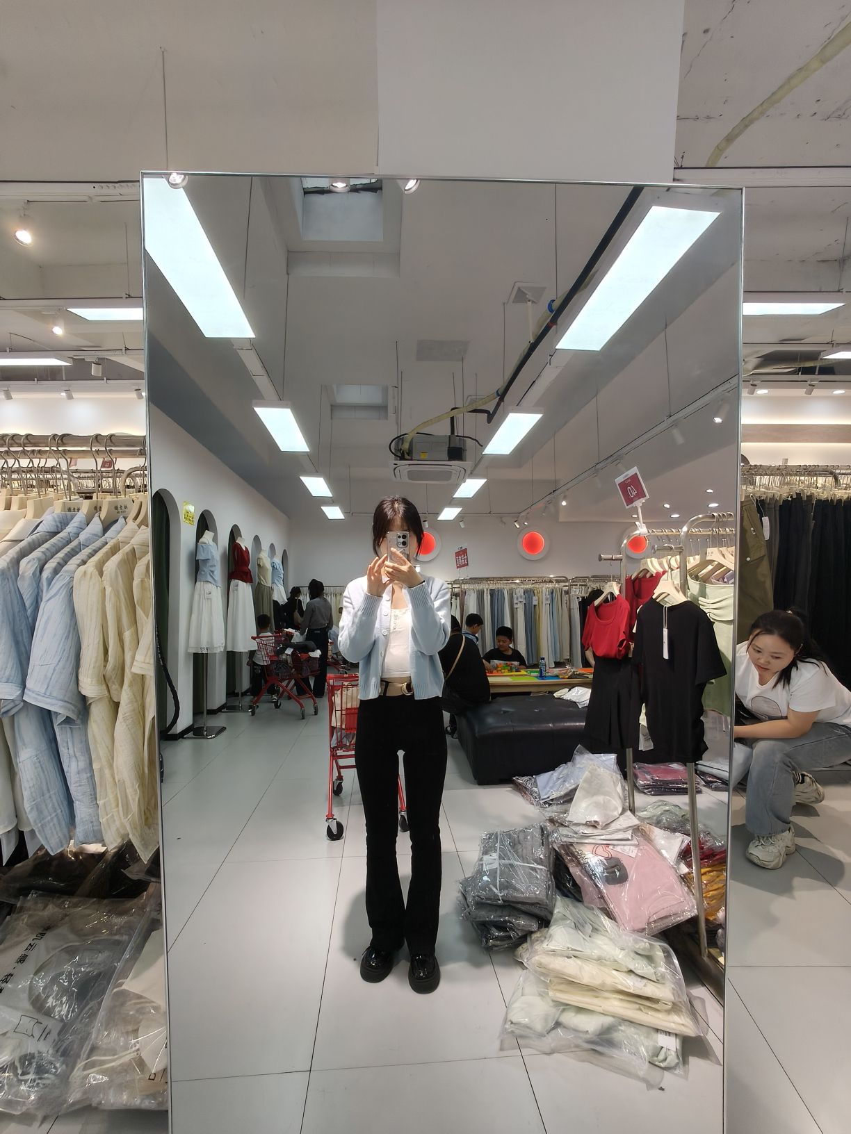 谢老板服装工厂店(宁波鄞州店)