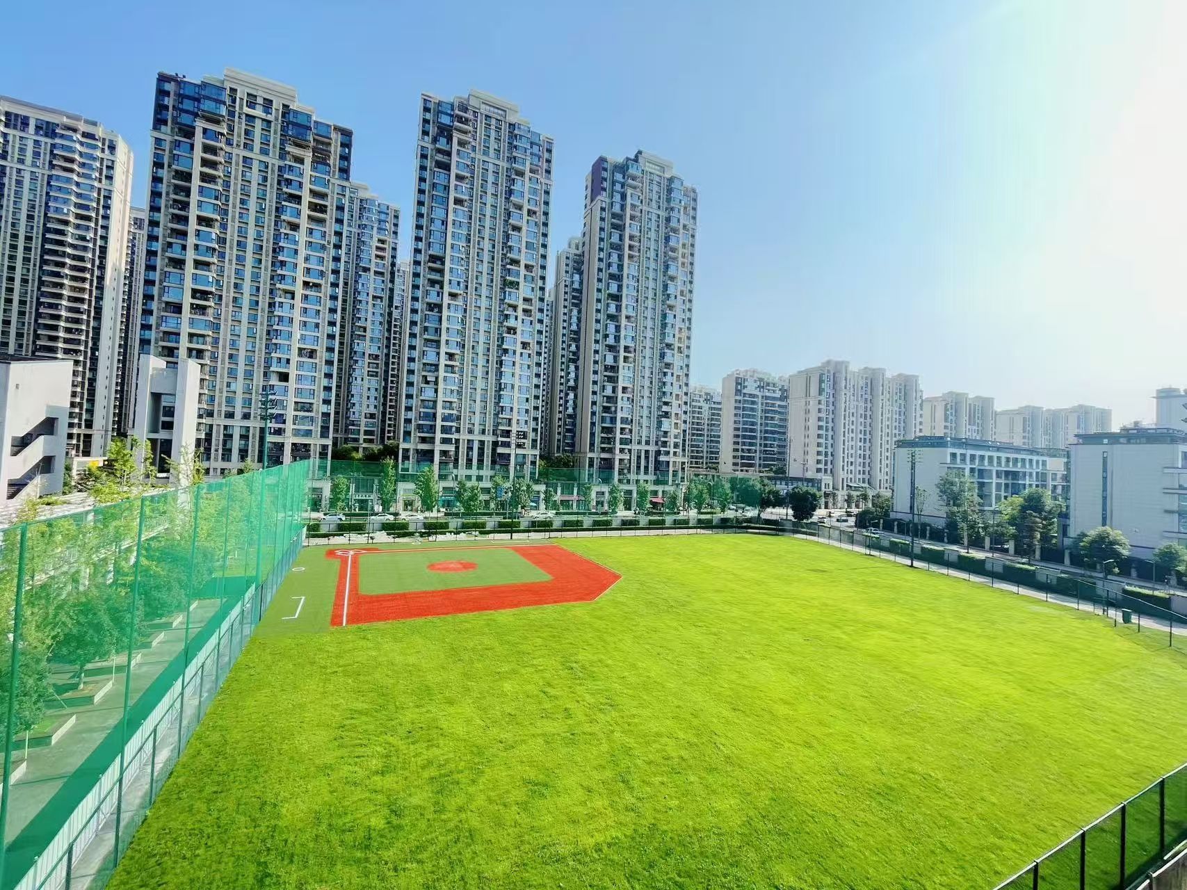 场地封面-成棒天府四中棒垒球场