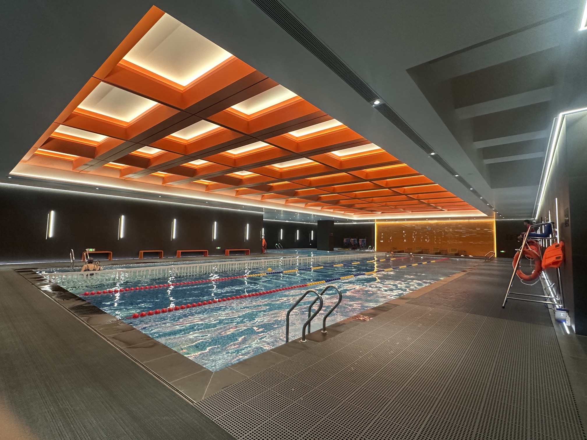Jarl Fitness迦+健身游泳会所(北投峯范店)