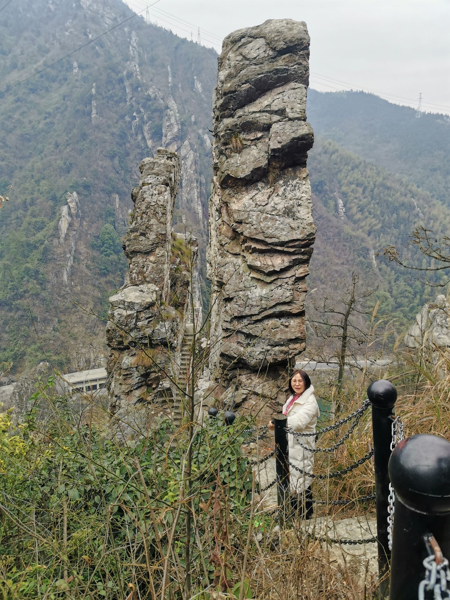 狗爬崖旅行图片 2