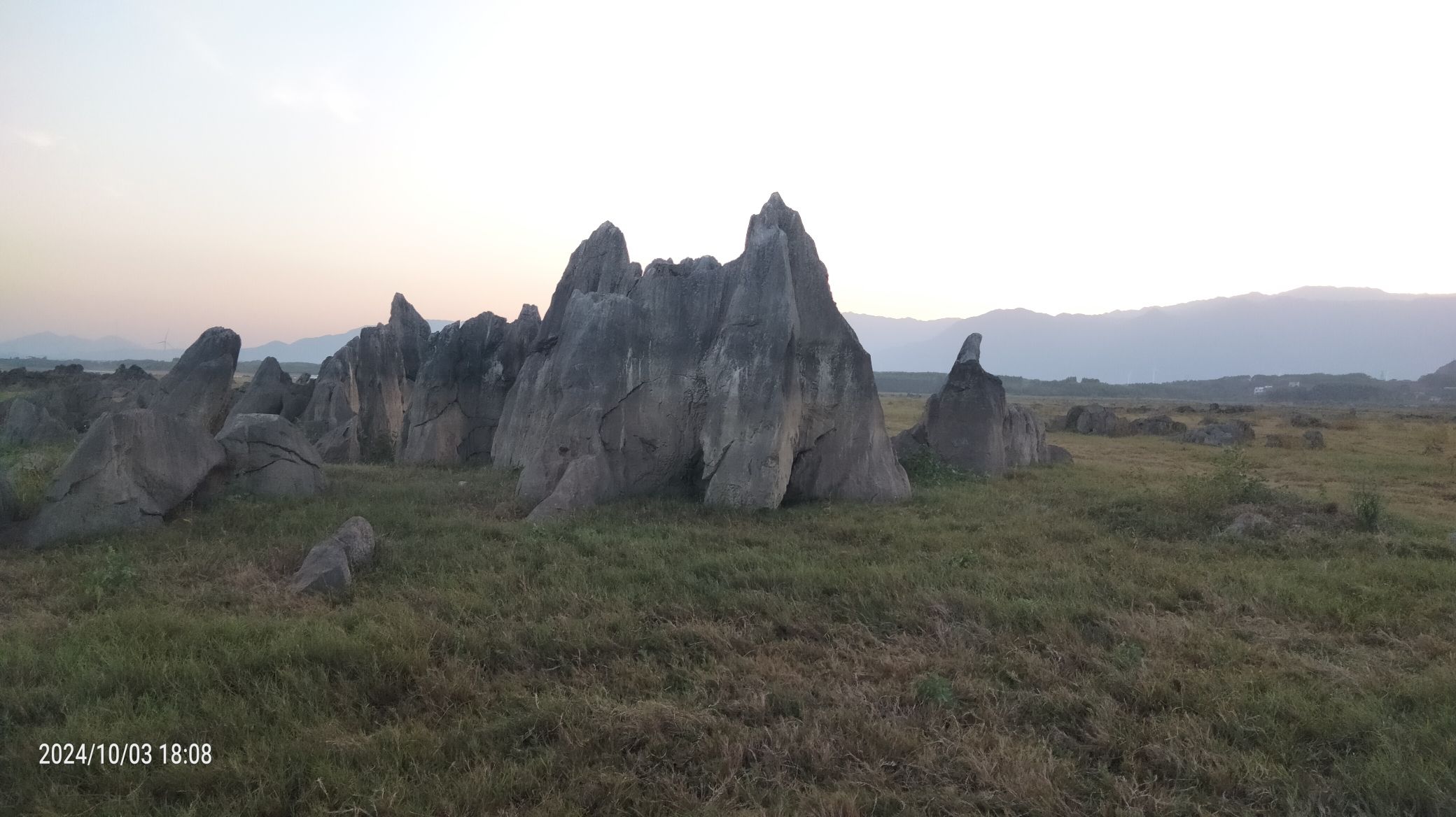 富川龟石水库怪石滩旅行图片 1