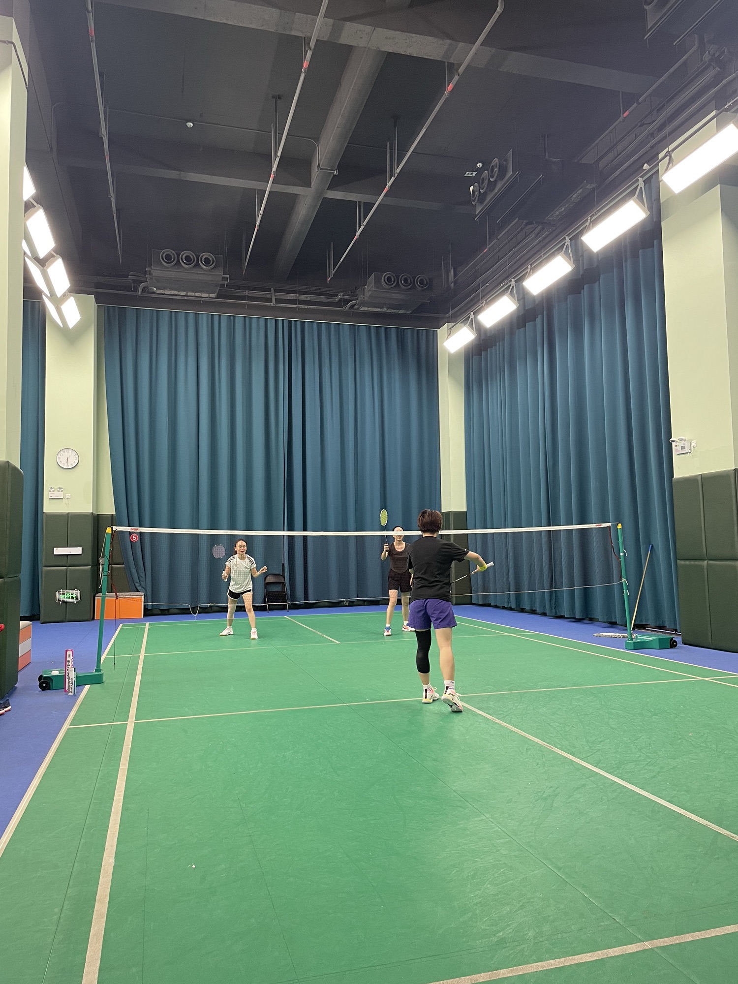 场地封面-七宝市民健身中心羽毛球馆