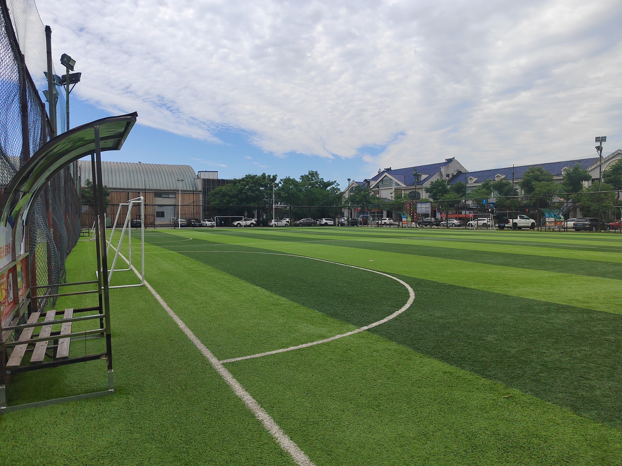 场地封面-东湖阳光运动体育场馆