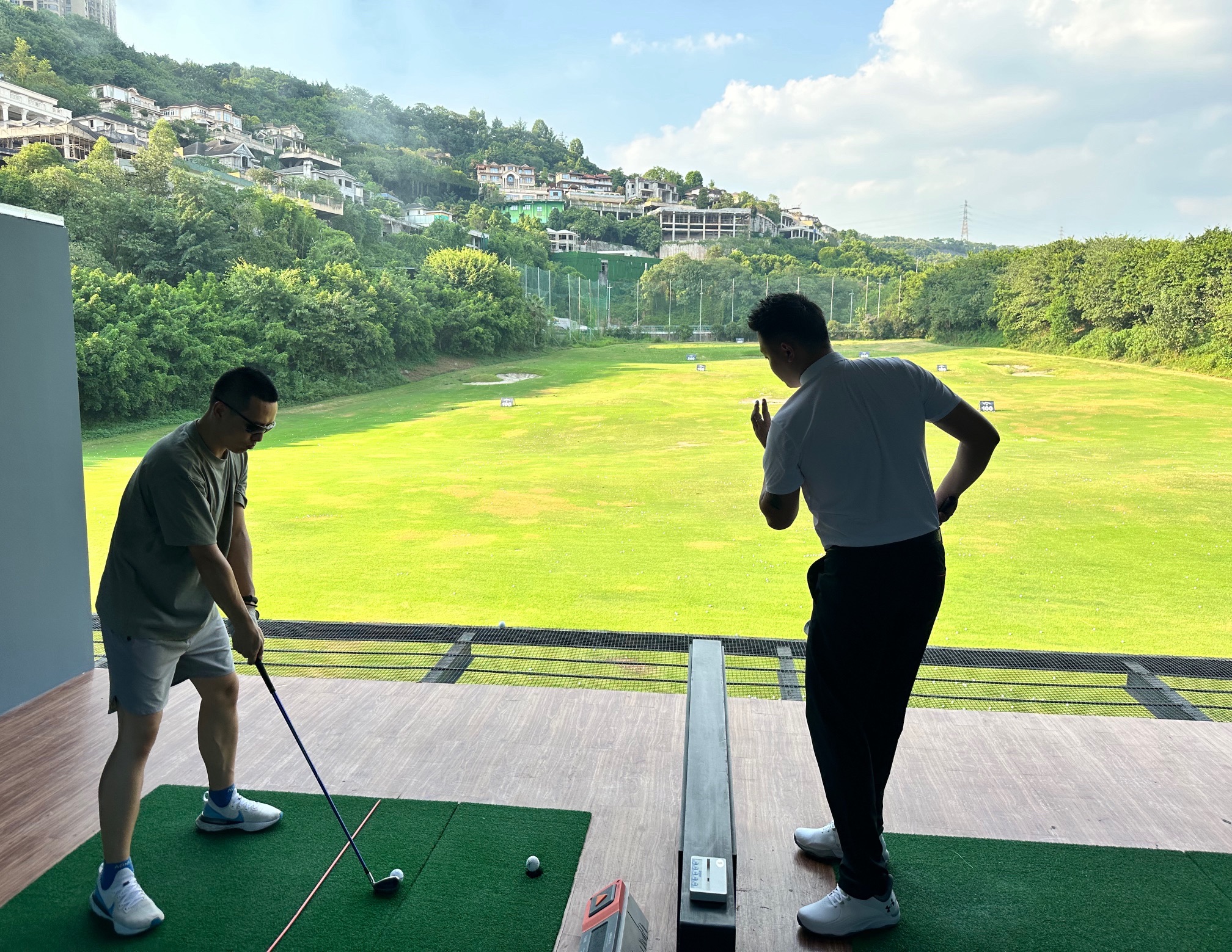 场地封面-保利高尔夫球会练习场