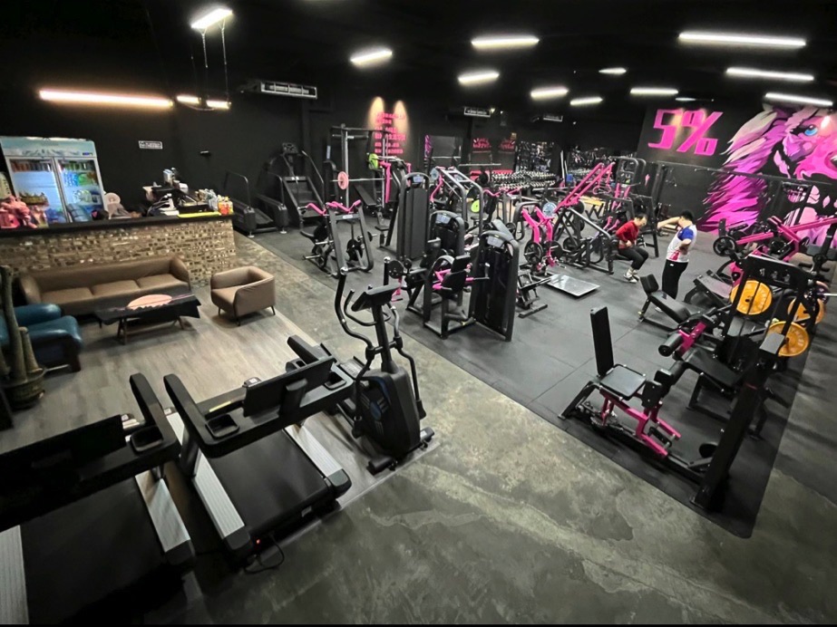 5%美式铁馆(健身俱乐部)