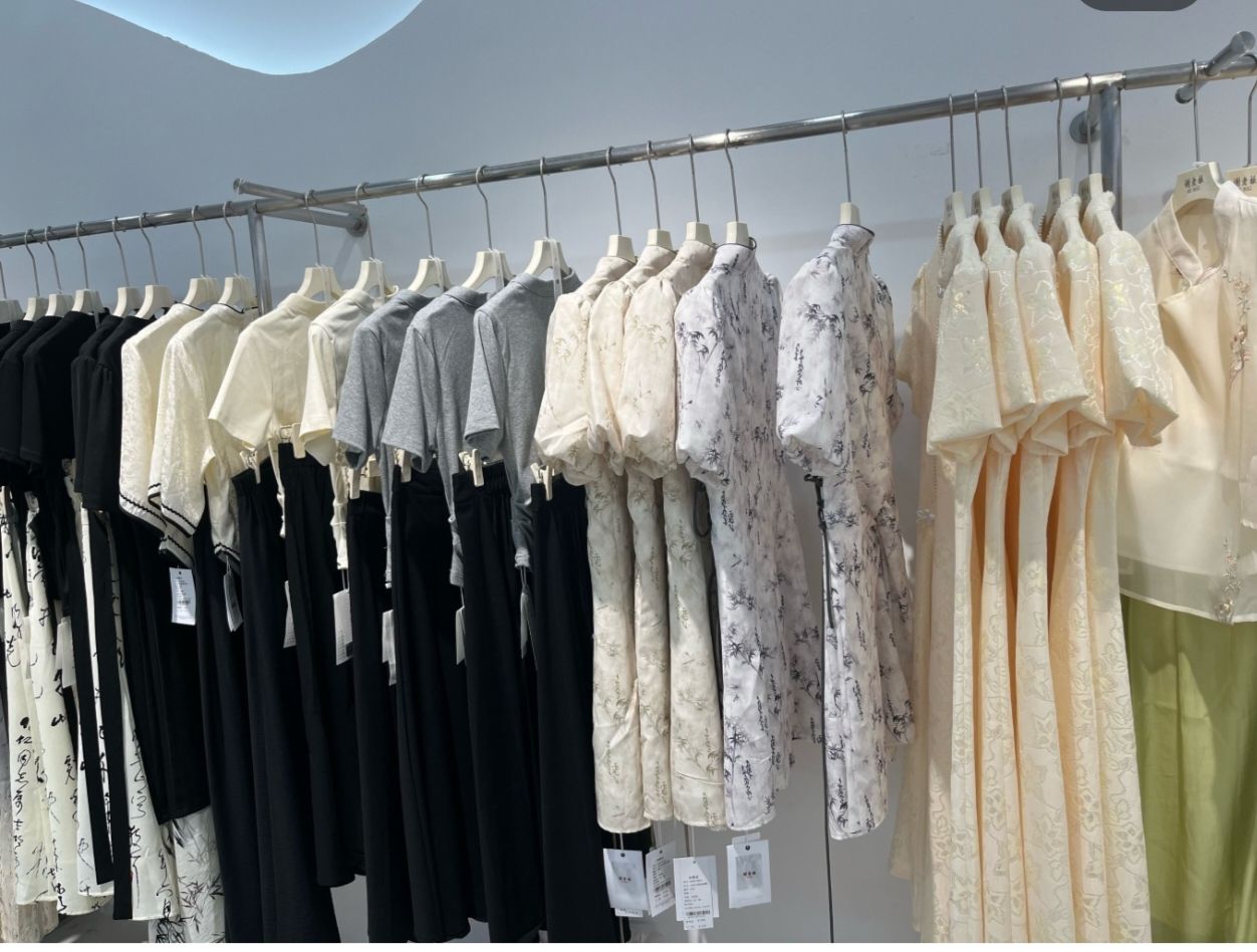 谢老板服装工厂店(凯迪广场店)