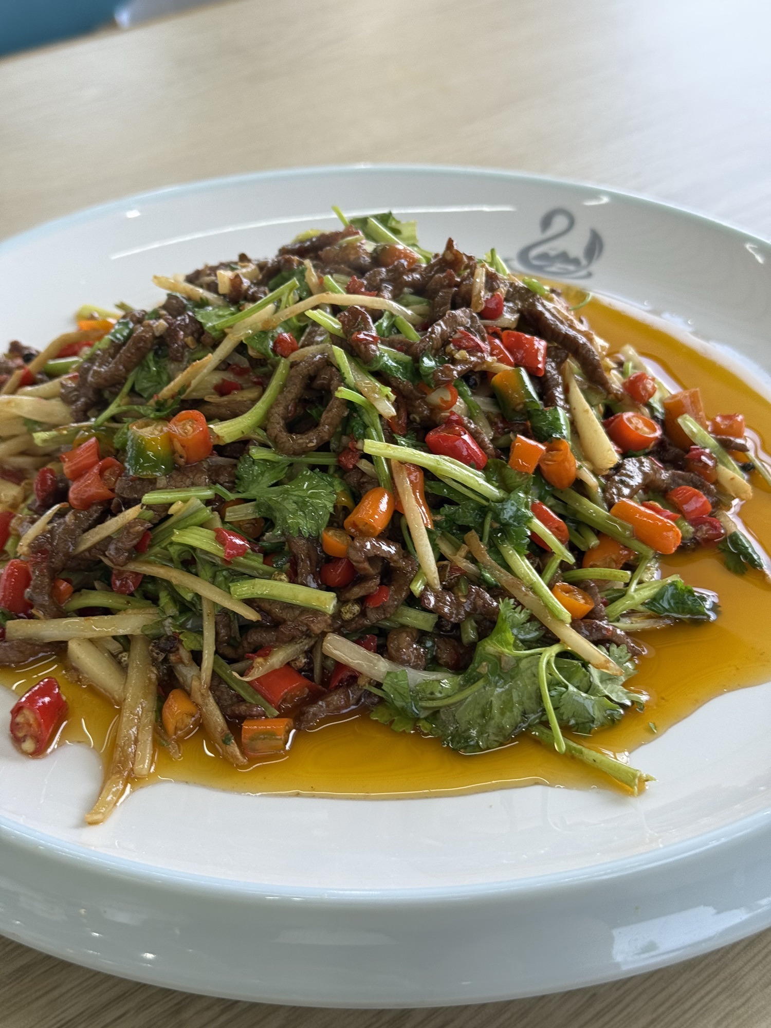 赛天鹅川湘菜餐厅