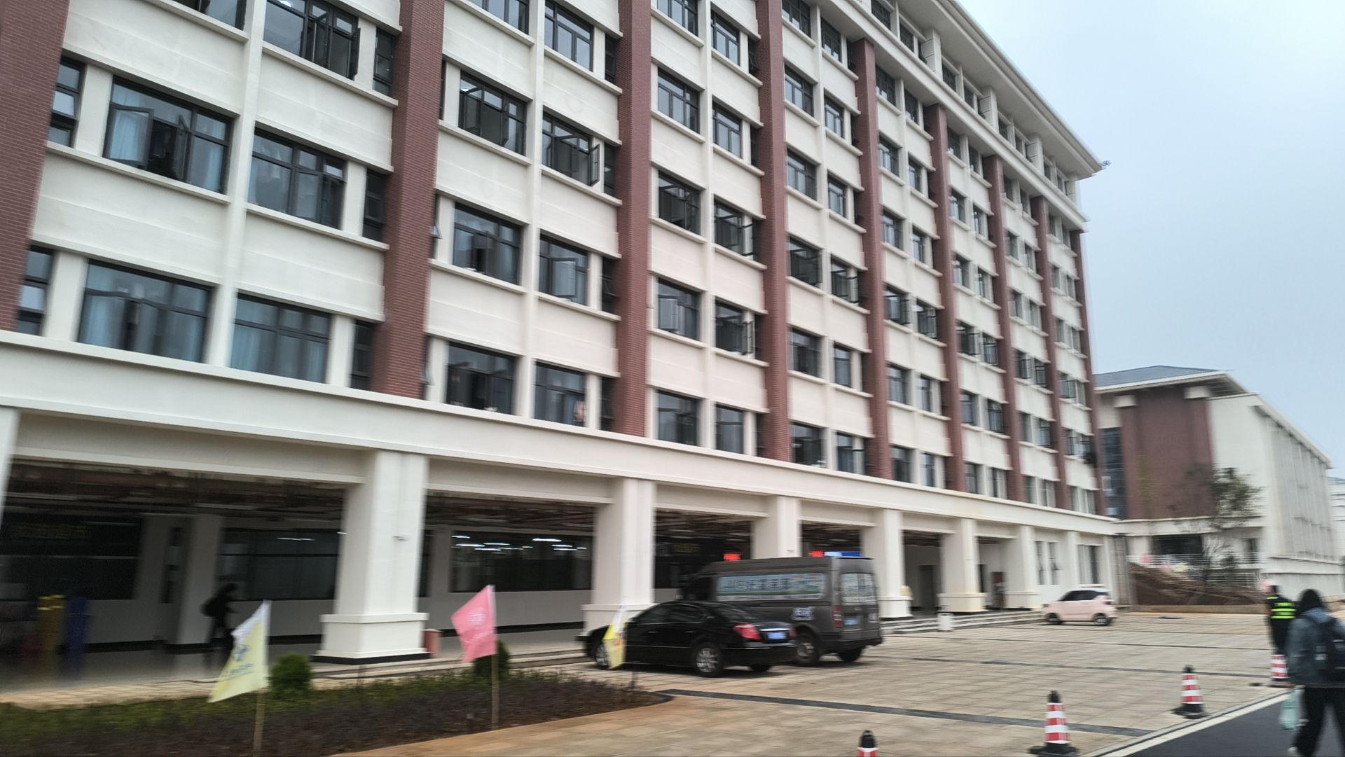 云南工业信息职业学院