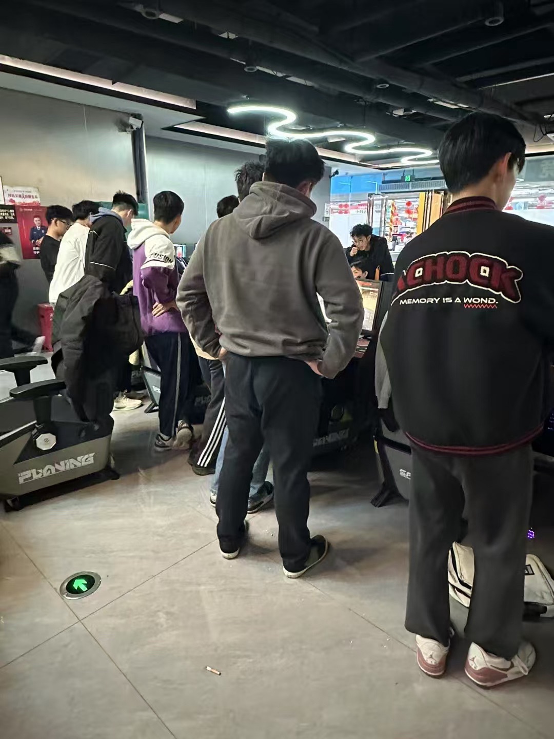 萤火电竞网咖(靖西环球店)